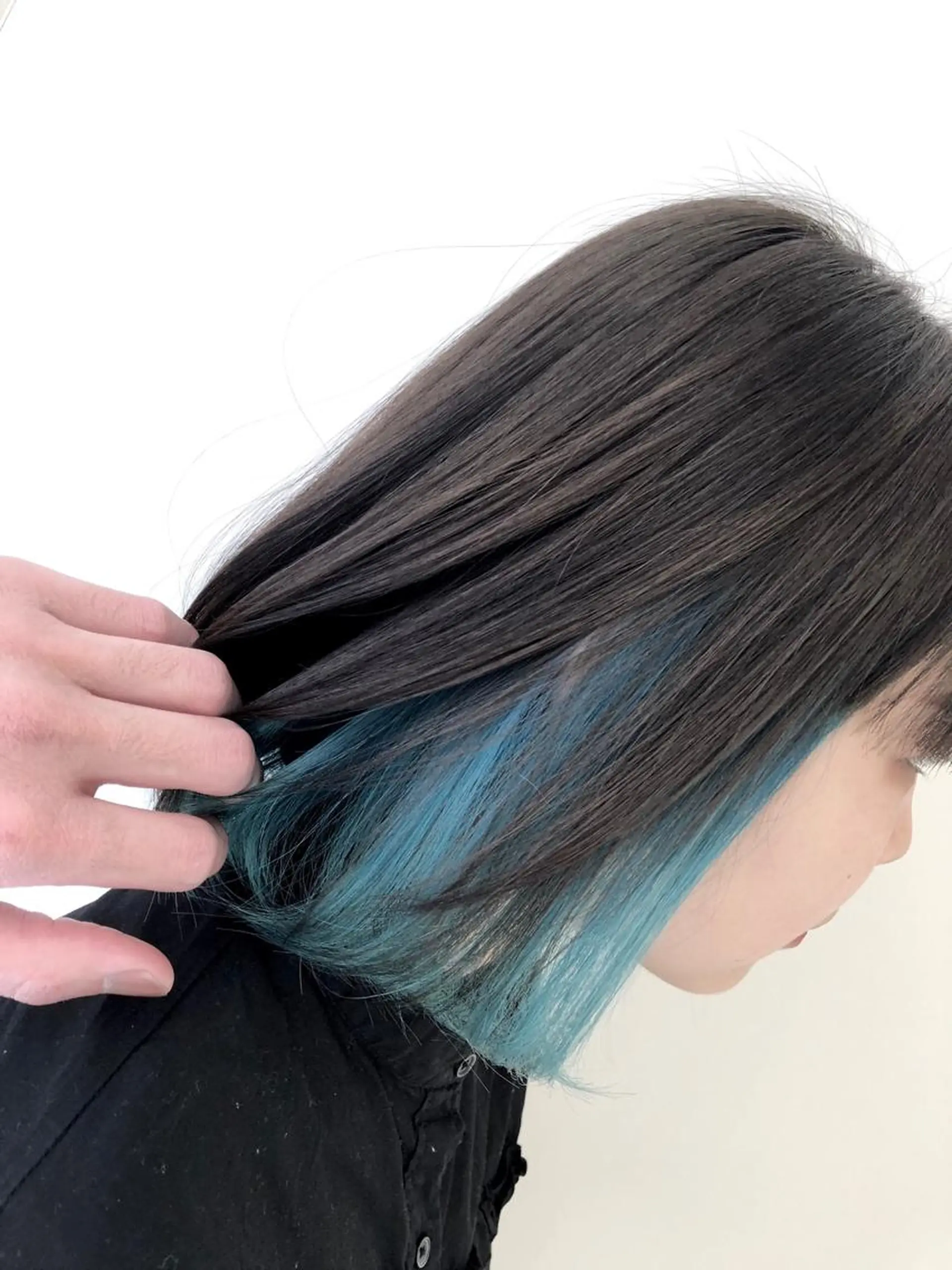 ミディアム カラー ブリーチ インナーカラー ヘアカラー トリートメント 美髪カラー✨本間 貴広のヘアスタイル