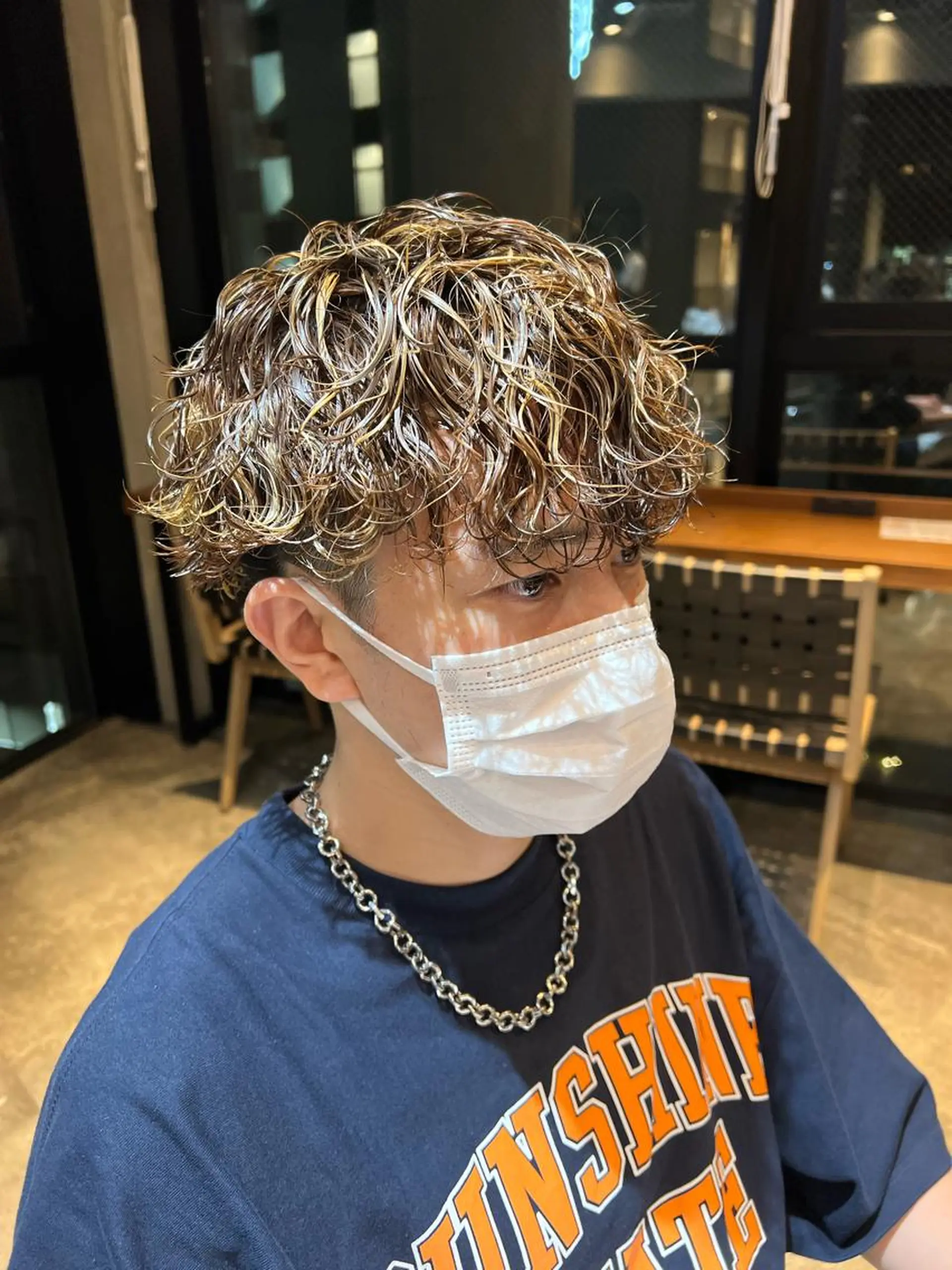 ショート パーマ メンズ 波巻きパーマ カット パーマ トリートメント 波巻きスパイラルパー マ/シャドウパーマ駿のヘアスタイル