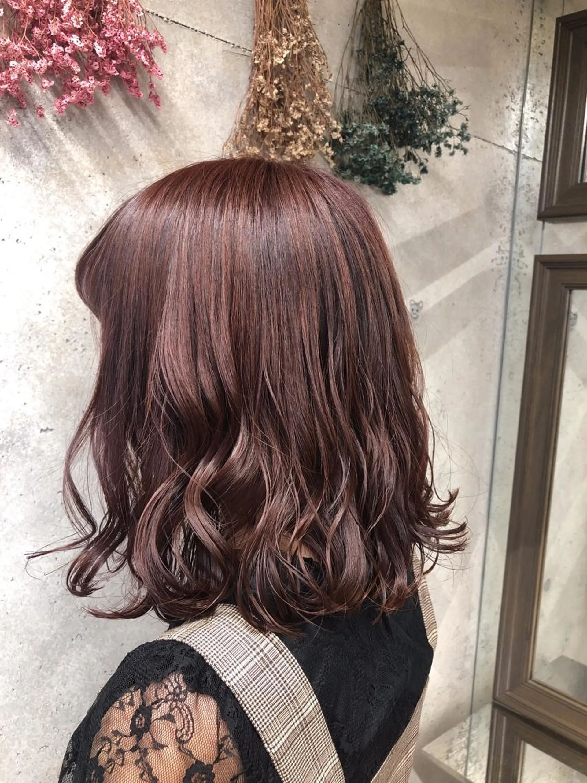 ミディアム カラー ピンクカラー ヘアカラー トリートメント wakana 【ブリーチカラー】のヘアスタイル