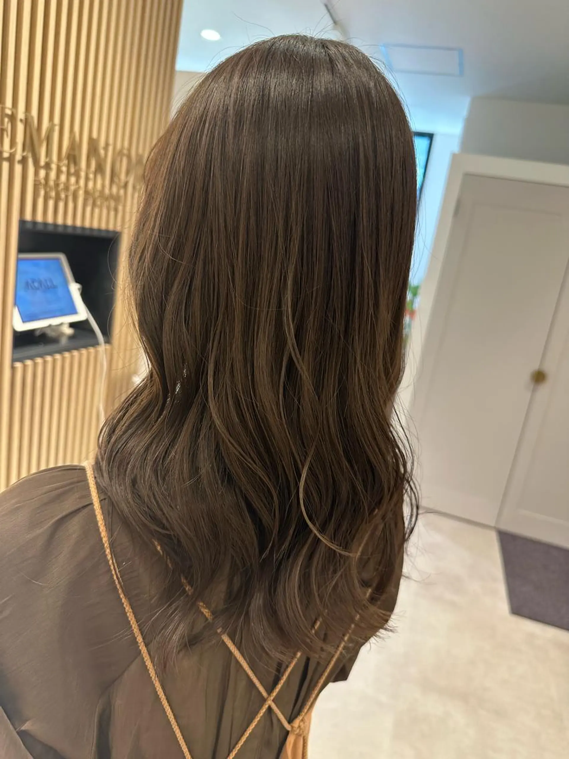 ロング マツザキ チナツのヘアスタイル