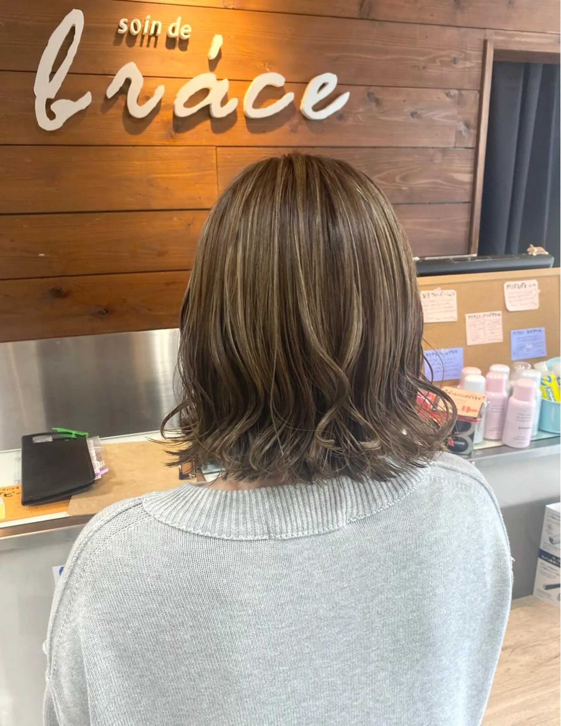 ミディアム カラー ヘアアレンジ ヘアカラー HAIRSALONLOOP所属・川上 麻梨阿のヘアスタイル