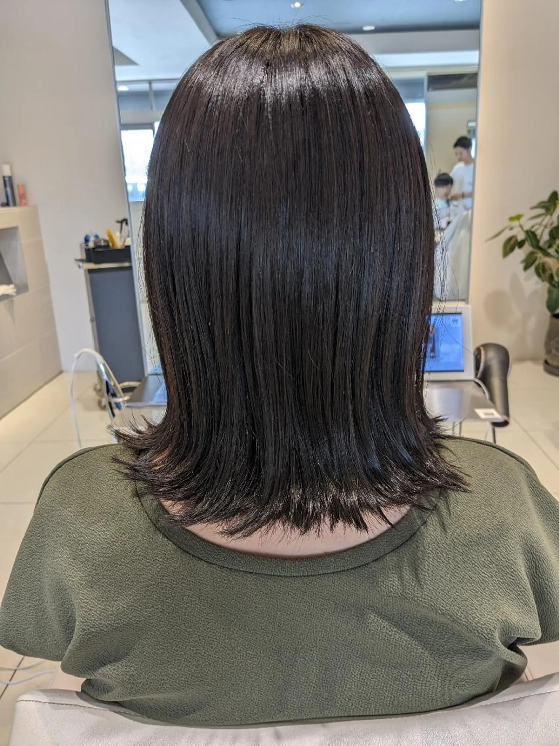 ミディアム 外ハネヘア カット ヘアカラー matiz hair design 木更津店所属・和田　智子 matiz木更津店のヘアスタイル