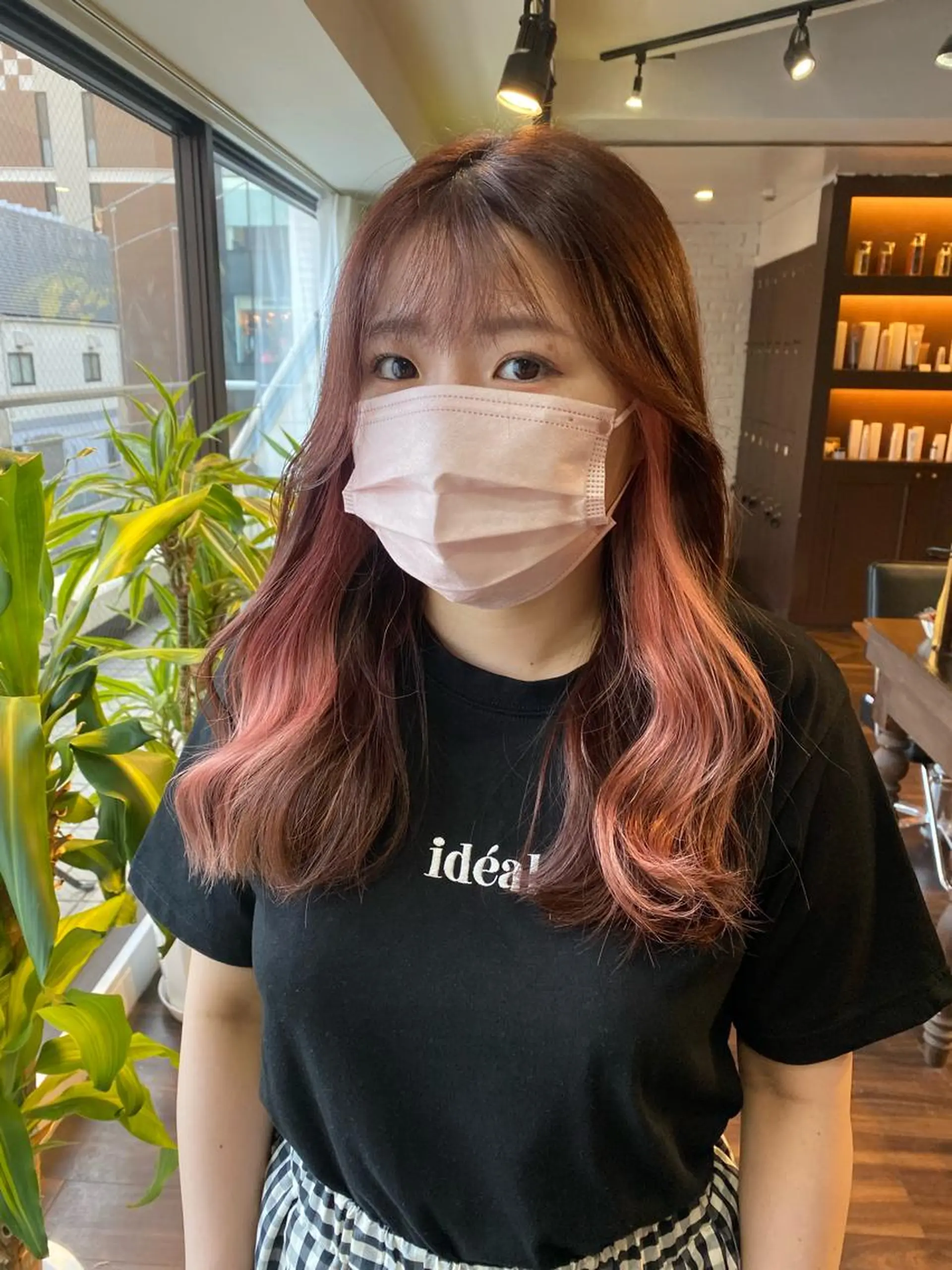 ロング カラー ヘアアレンジ ブラウンカラー デザインカラー インナーカラー ピンクカラー ピンクブラウン カット ヘアカラー トリートメント 韓国ヘア×髪質 改善🇰🇷シオリのヘアスタイル