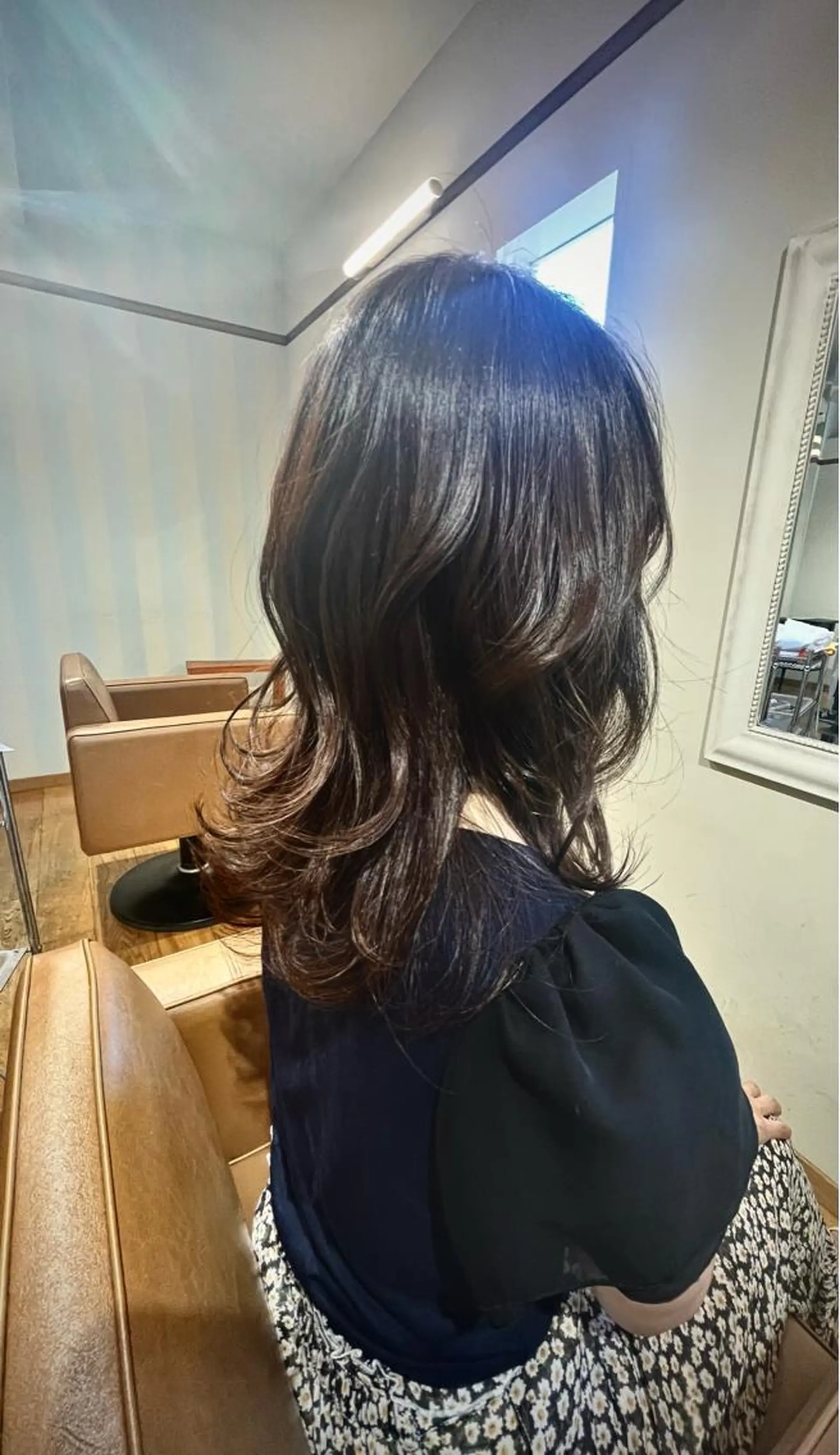 ロング くびれヘア ヘアカラー トリートメント ガレリア  名駅オーキッドGビル店所属・名駅／艶髪ストレート ／ヘッドスパ／伴怜奈のヘアスタイル
