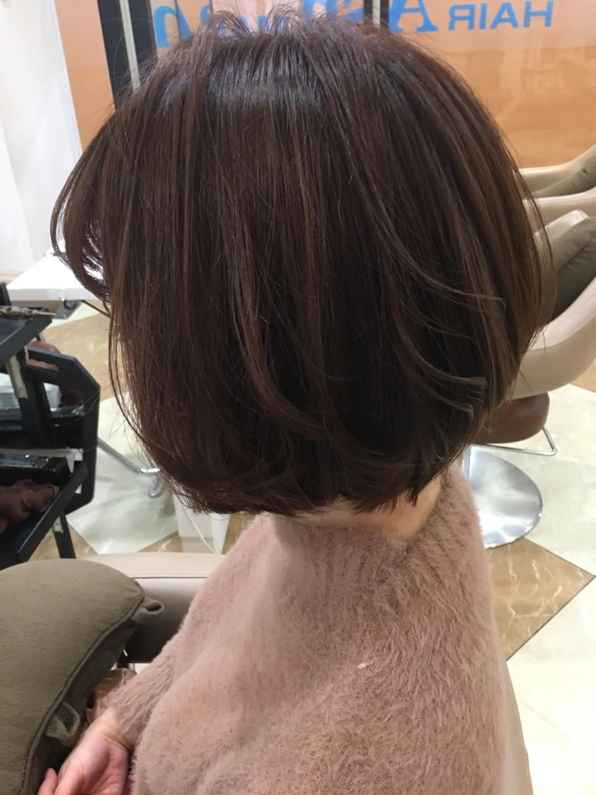 ミディアム ボブレイヤー ボブ レイヤーカット カット ヘアカラー パーマ トリートメント 阪口 雄佑のヘアスタイル