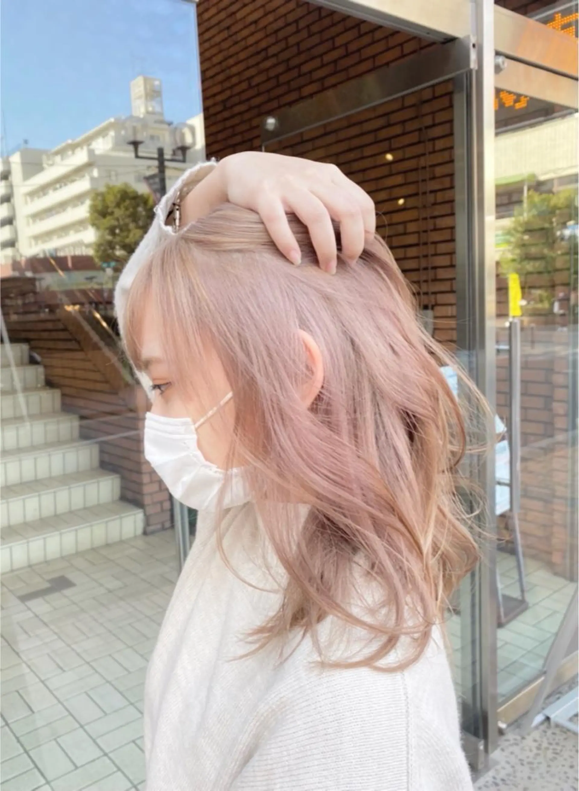 セミロング motel所属・モデルや芸能人も通う ✨マンツーマンサロンのヘアスタイル