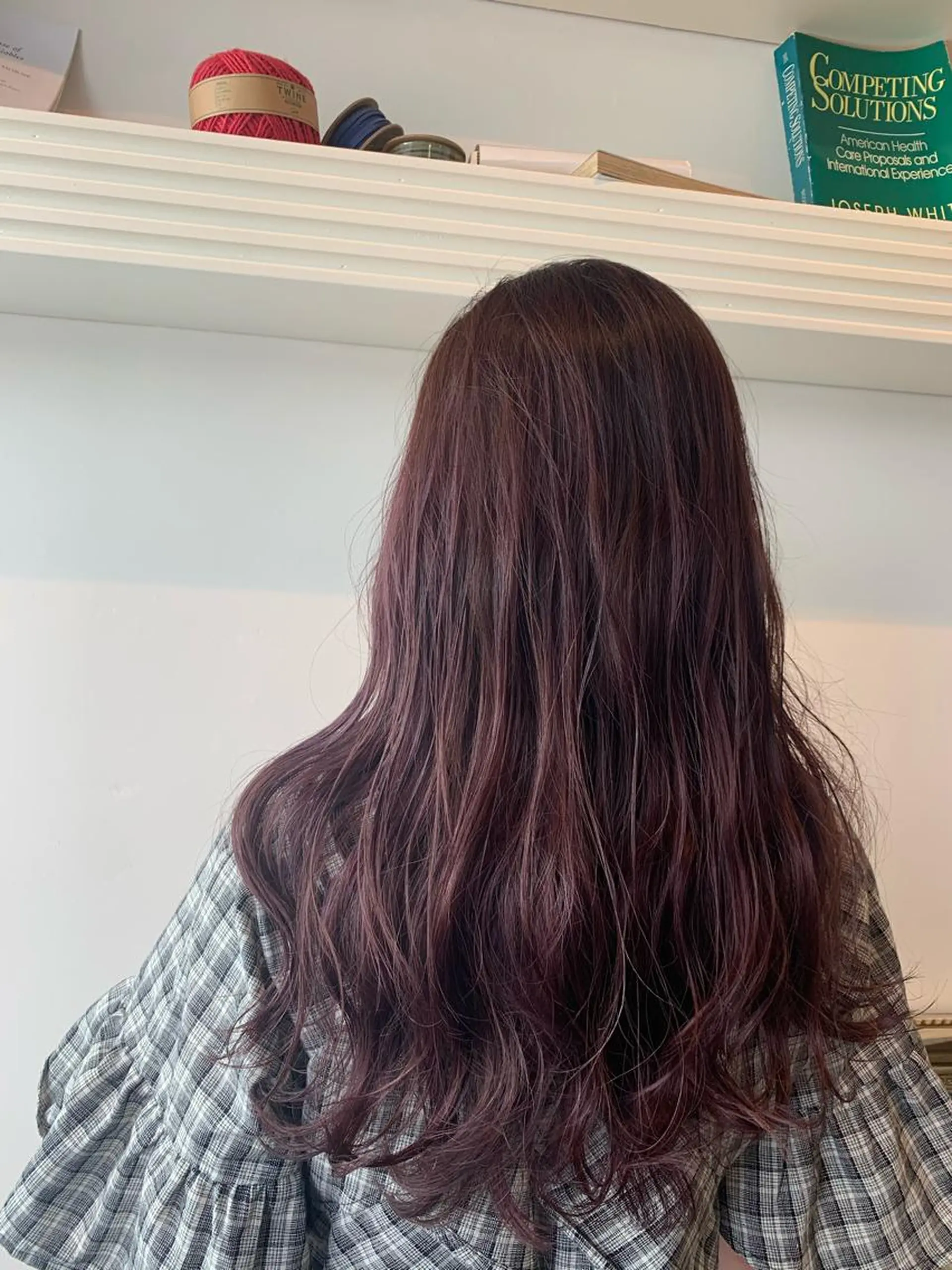 セミロング パープルカラー ヘアカラー トリートメント ヘッドスパ ヘアセット 山口 竣也のヘアスタイル