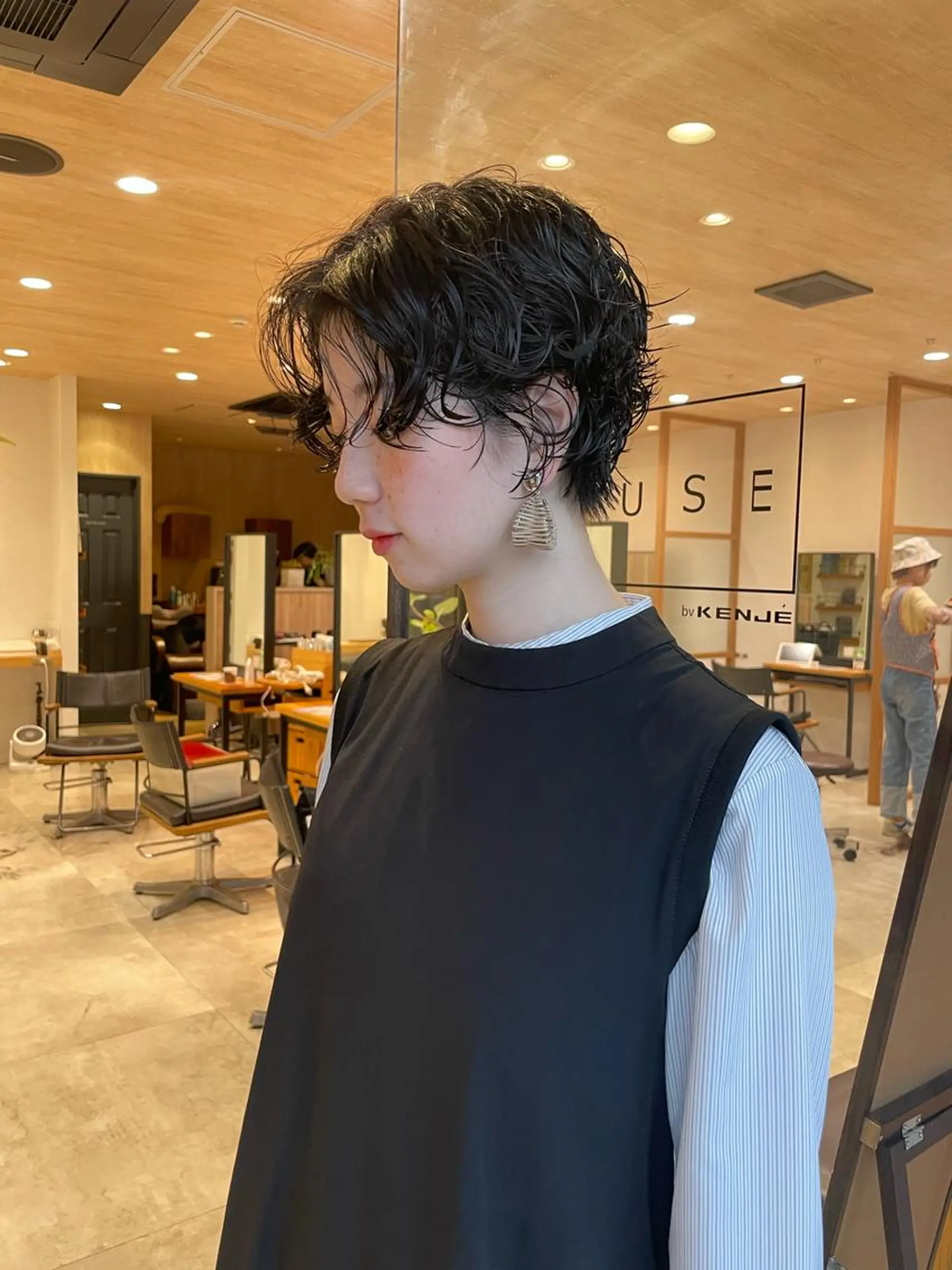 ショート パーマ くびれヘア ショートヘア カット パーマ パーマ指名No1 /namiのヘアスタイル
