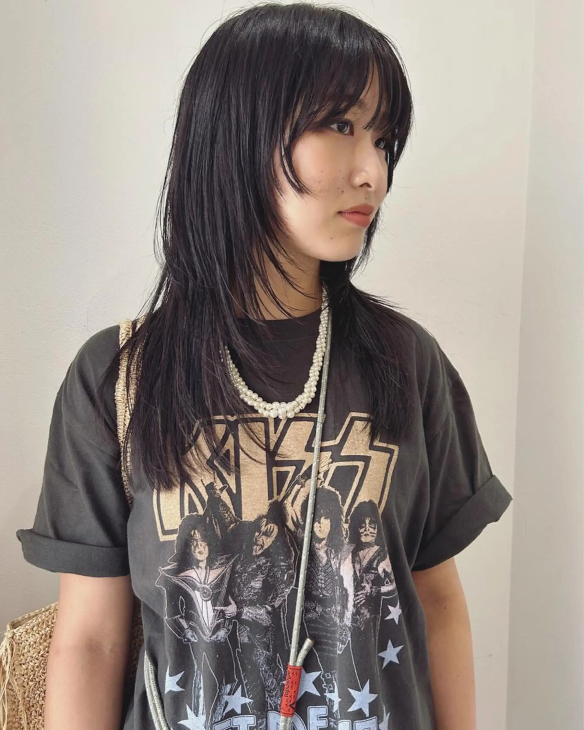 セミロング カラー レイヤーカット ウルフカット ウルフレイヤー カット ヘアカラー トリートメント Loom.所属・村上雅人 ナチュラルモードのヘアスタイル