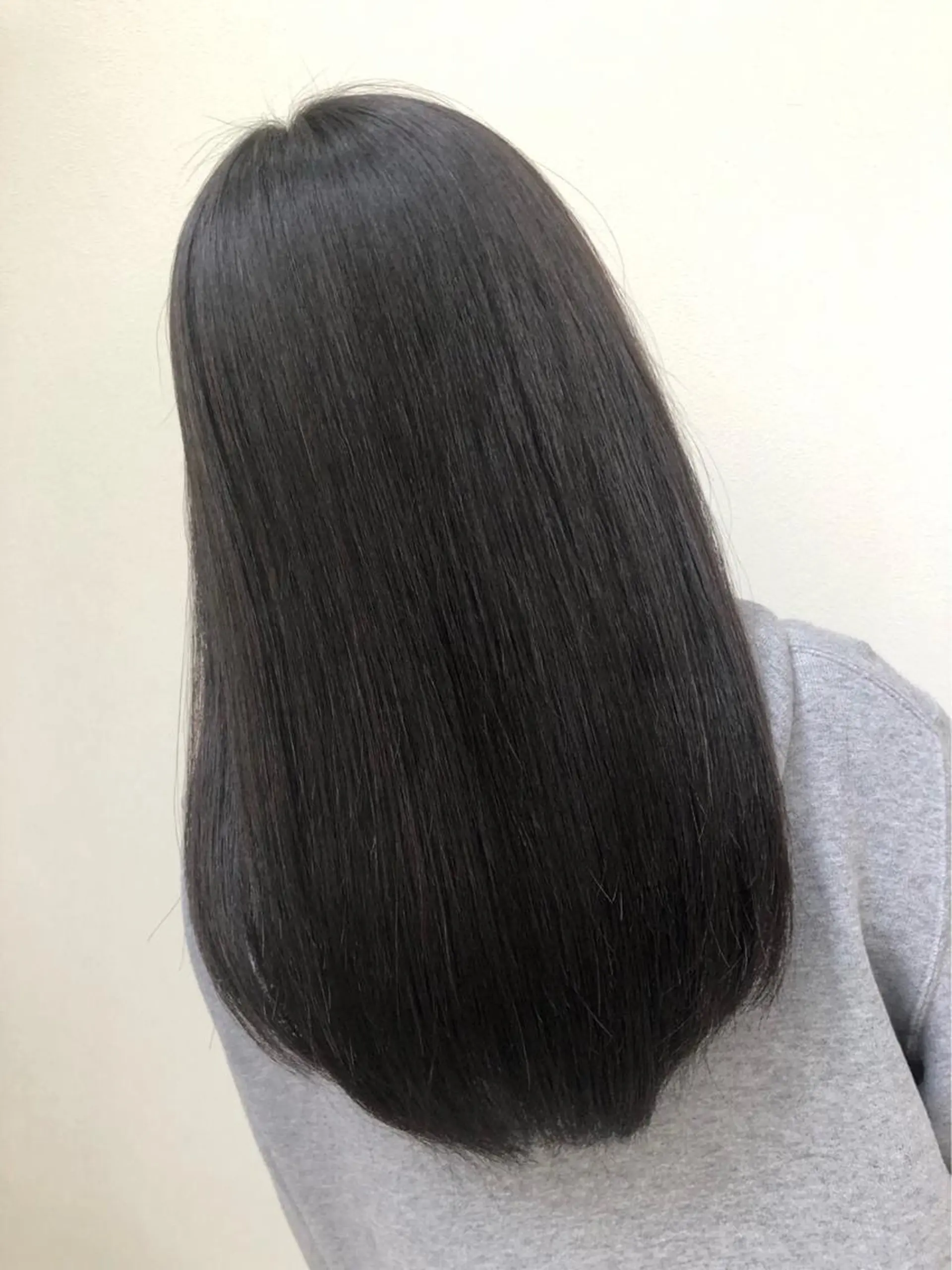 ロング ショート･ウルフ✂︎ 安住有咲子のヘアスタイル