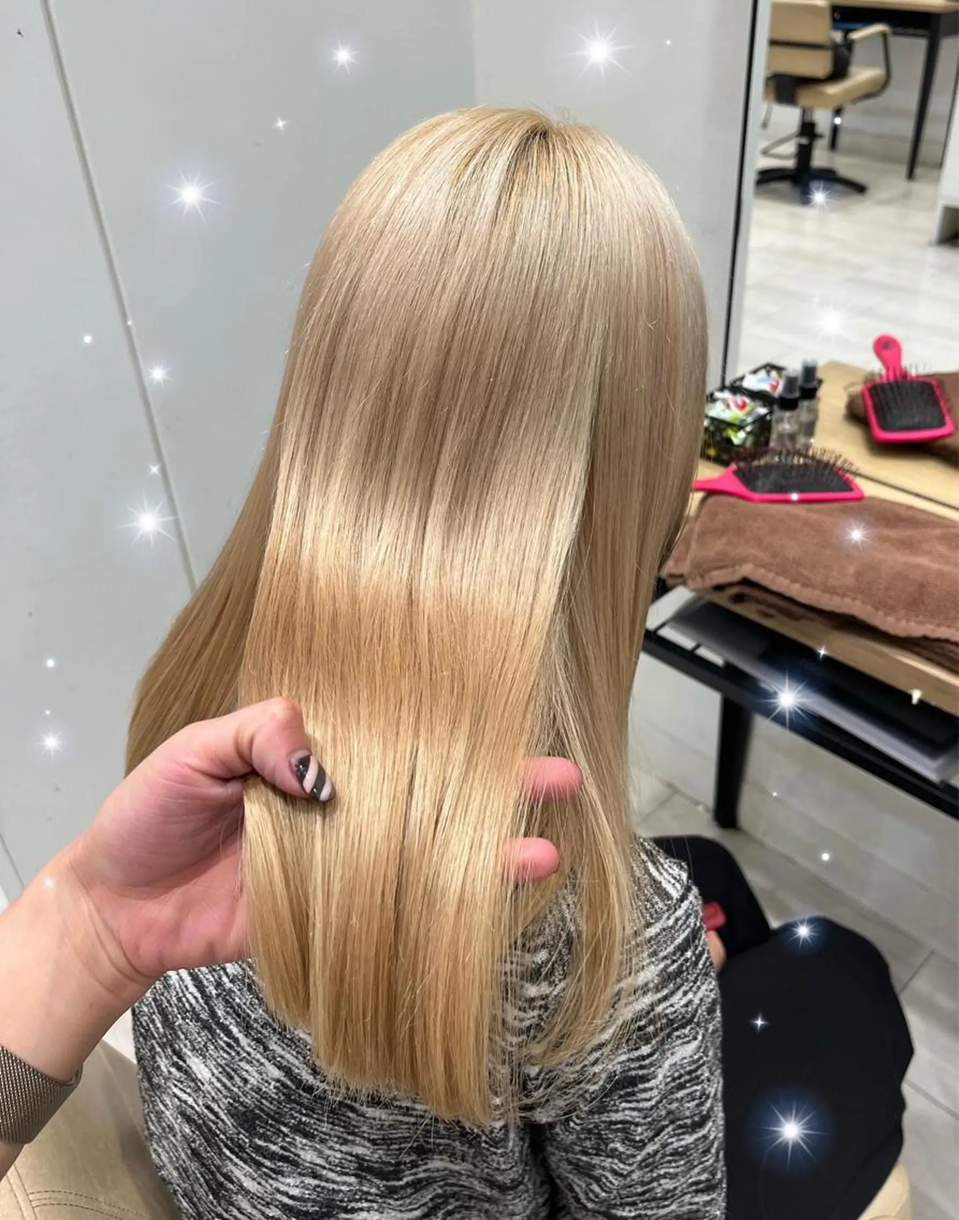 セミロング カラー ブリーチ トリートメント トリートメント EMANON新宿東口所属・新宿駅近♡ ♡個室♡三都季🌜のヘアスタイル