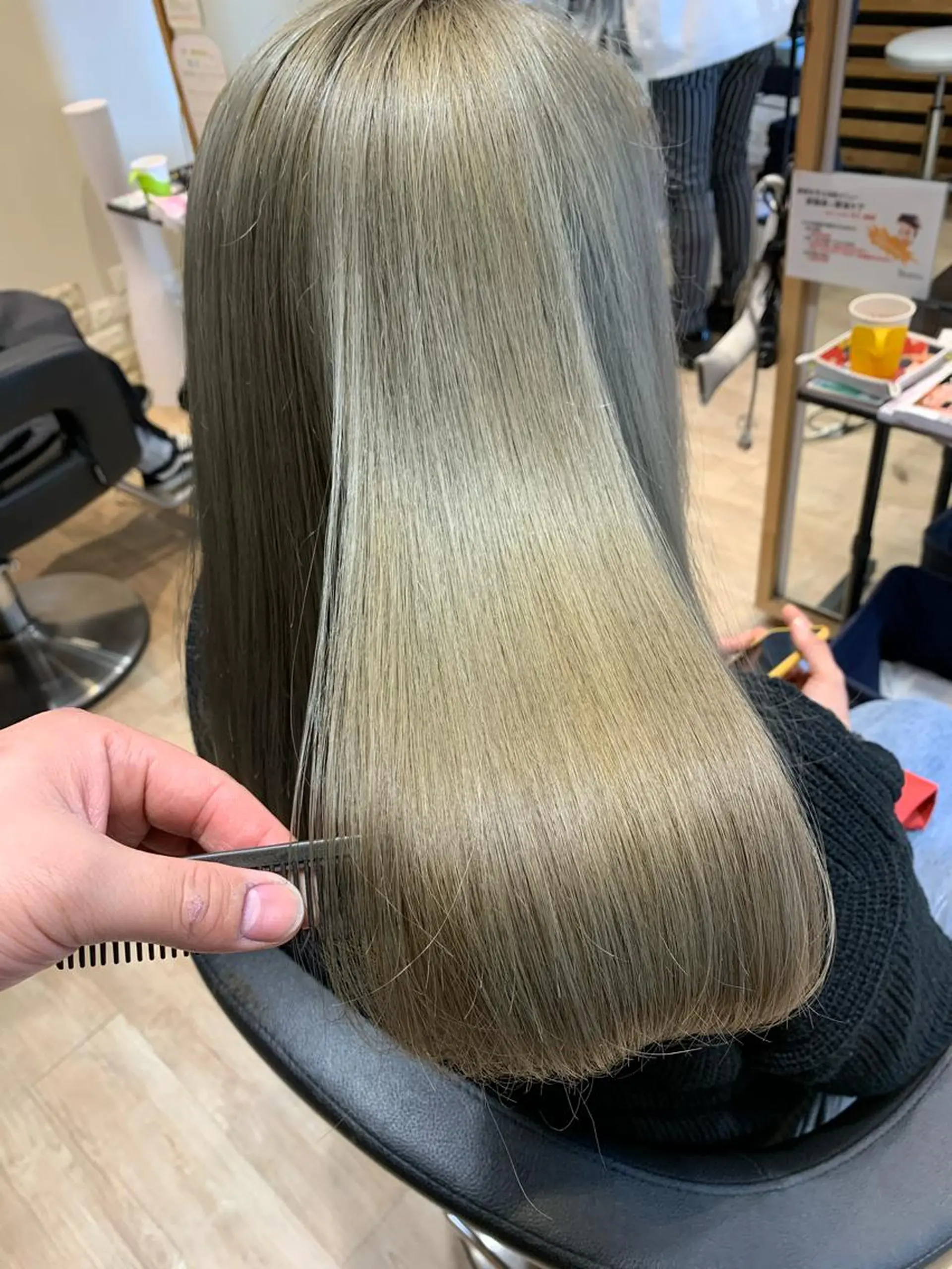 ミディアム カラー グレージュ ヘアカラー 大久保 隆蔵のヘアスタイル