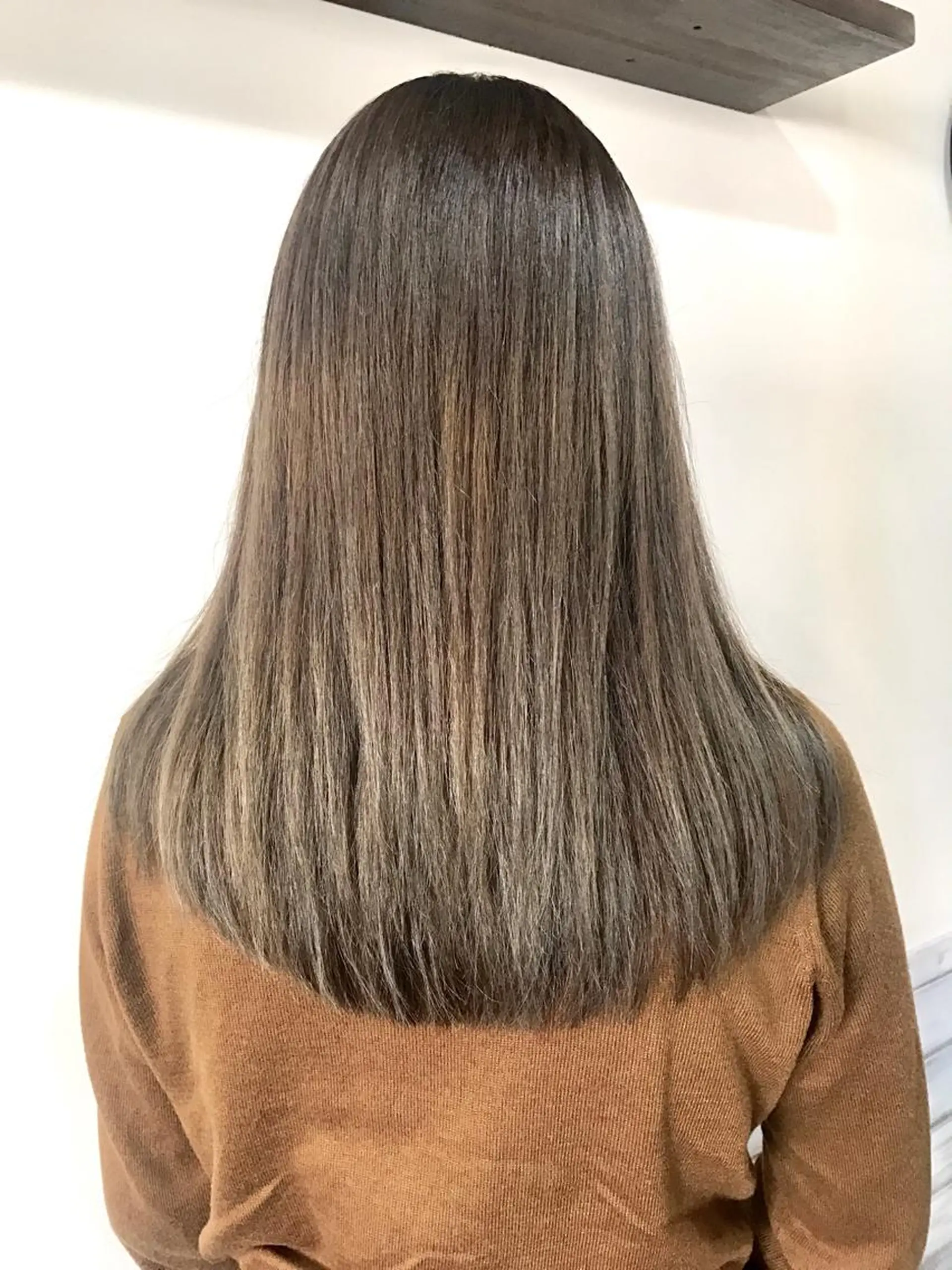 ロング カラー アッシュ ベージュカラー 女性専用サロン 【中崎町】ゆきみのヘアスタイル