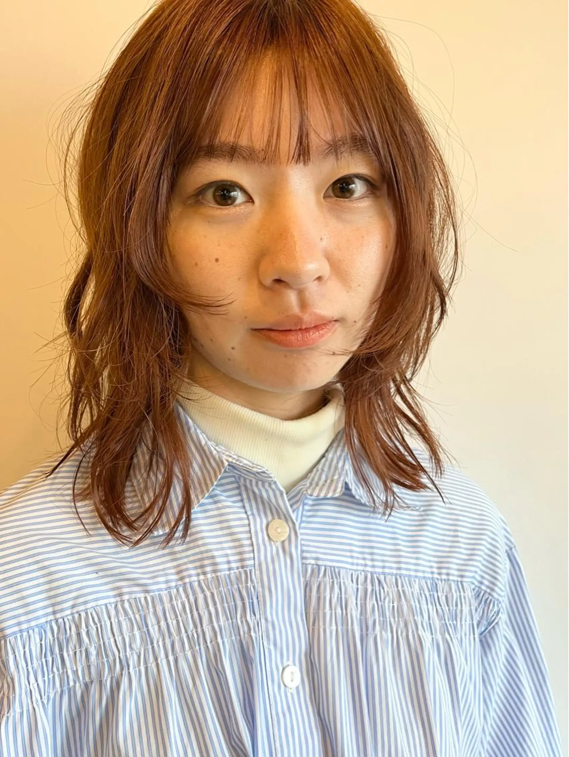 ミディアム KOCHAB 中村穂風のヘアスタイル