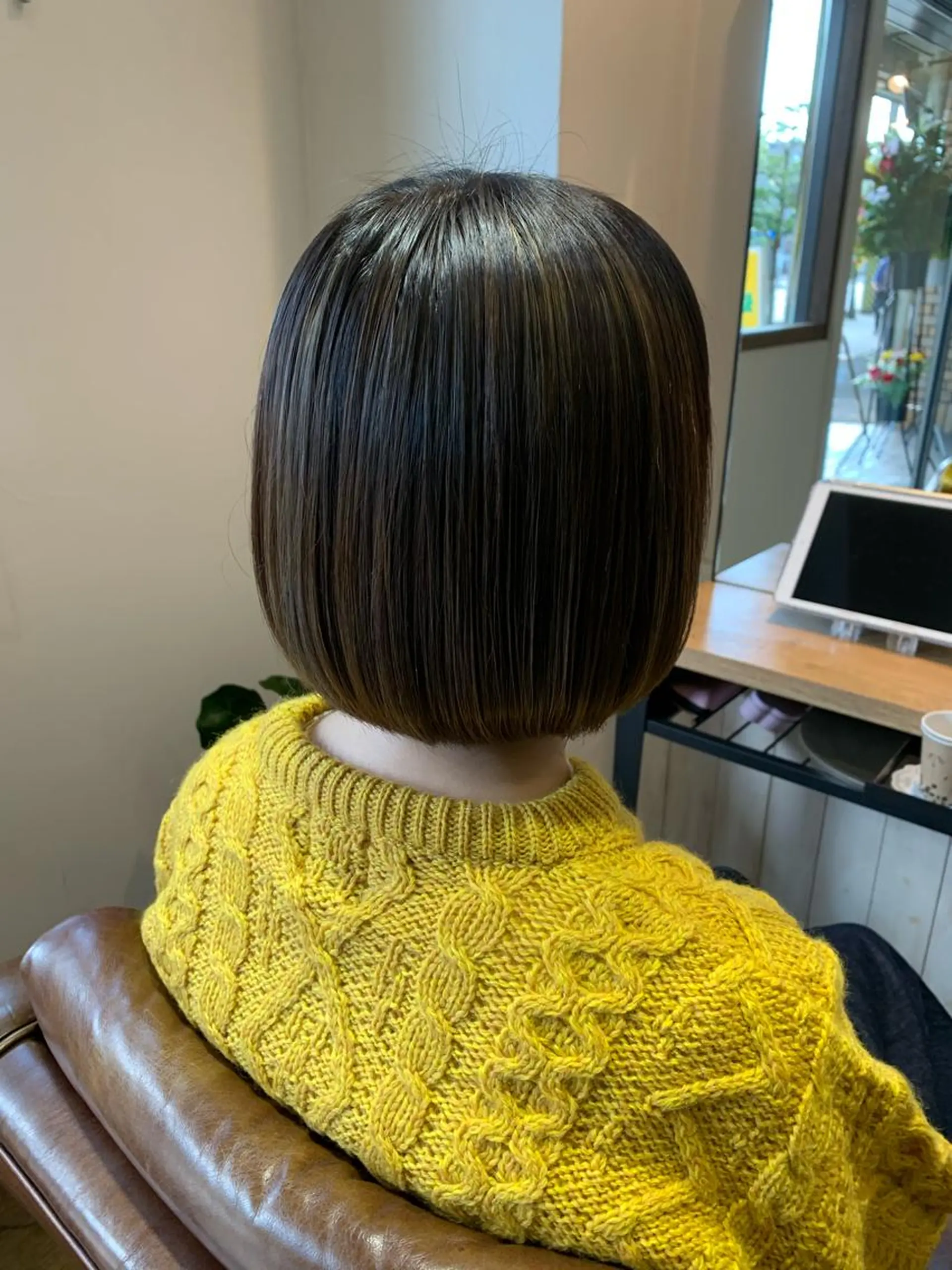 ショート ボブ ハイライト カット トリートメント リンネ 甲東園のヘアスタイル