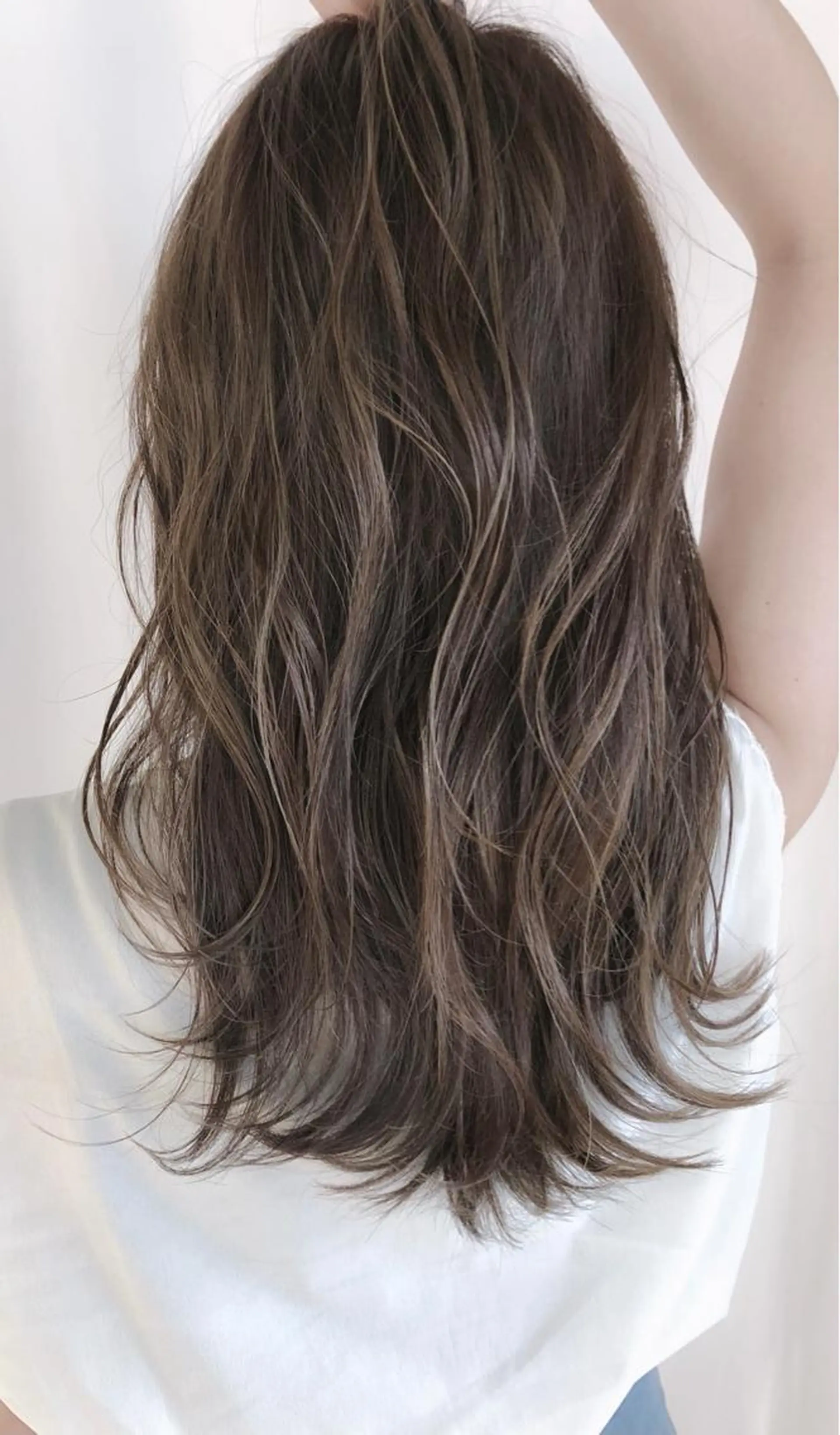 セミロング カラー パーマ ヘアアレンジ キッズ マツエク・マツパ アッシュ バレイヤージュ ブリーチ ケアブリーチ 透明感カラー カット ヘアカラー 縮毛矯正 竹内ケンゴ🇰🇷 EIGHT藤沢のヘアスタイル