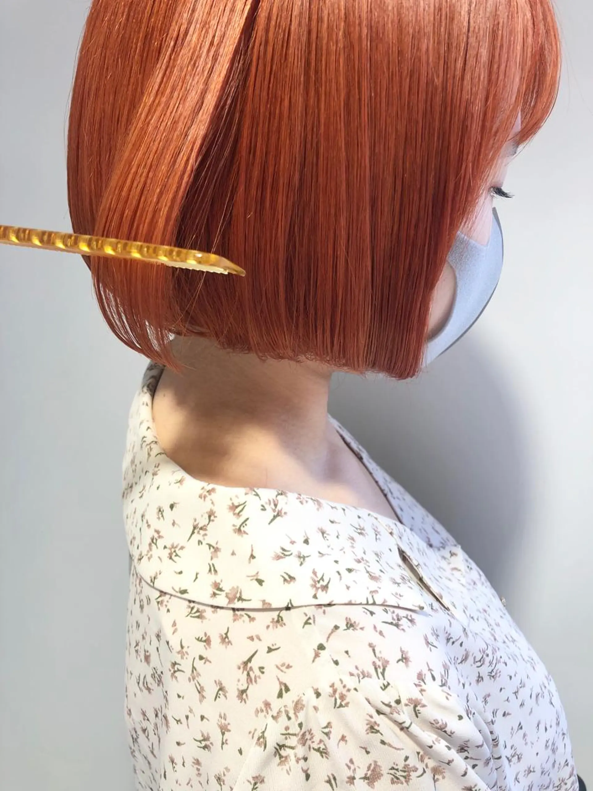 ショート カラー オレンジ ボブ カット ヘアカラー 岩田 萌那のヘアスタイル