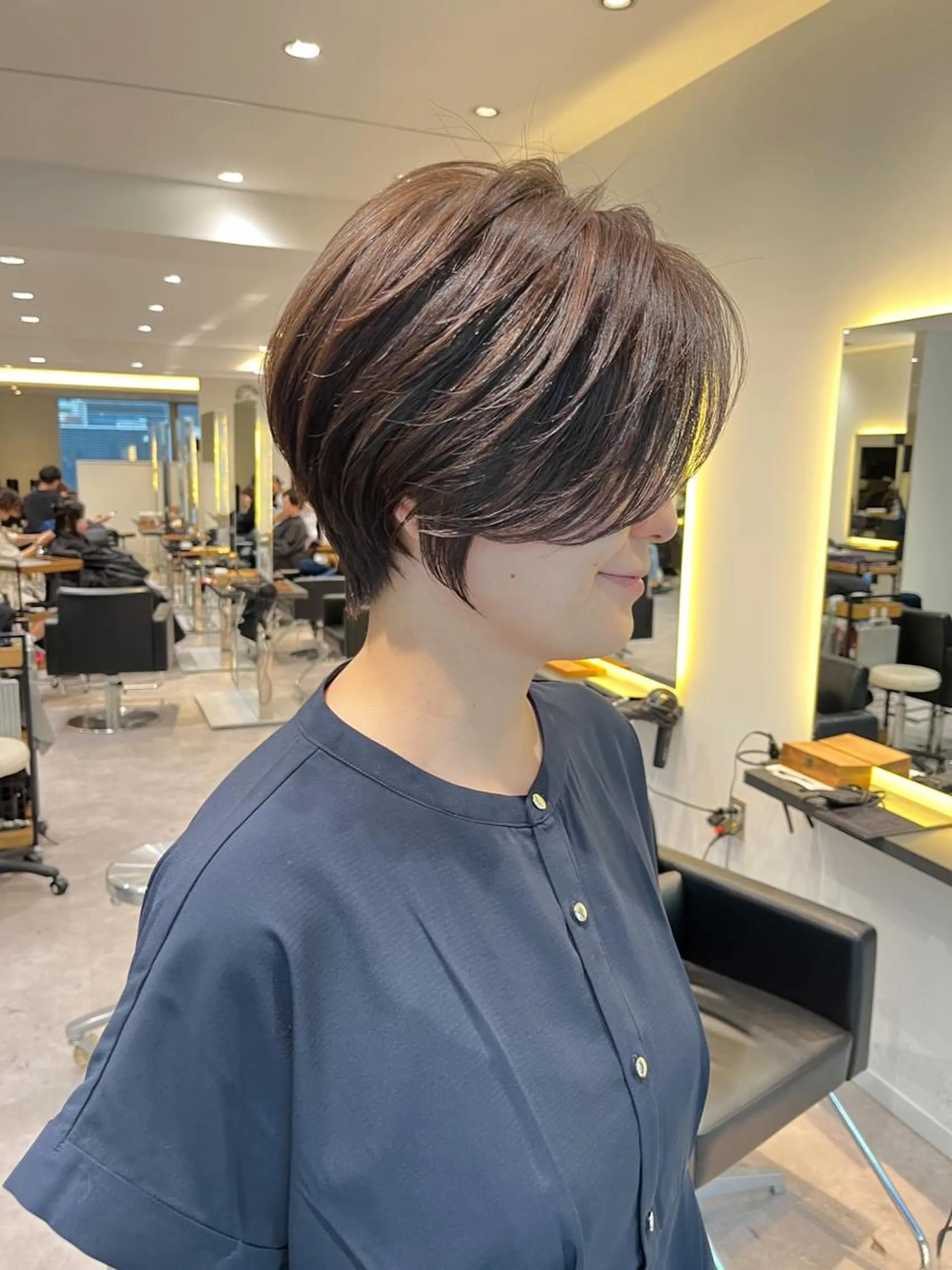 ショート カット &STORIES所属・襟足でお悩みの方✂︎ くびれ職人ハシモトのヘアスタイル