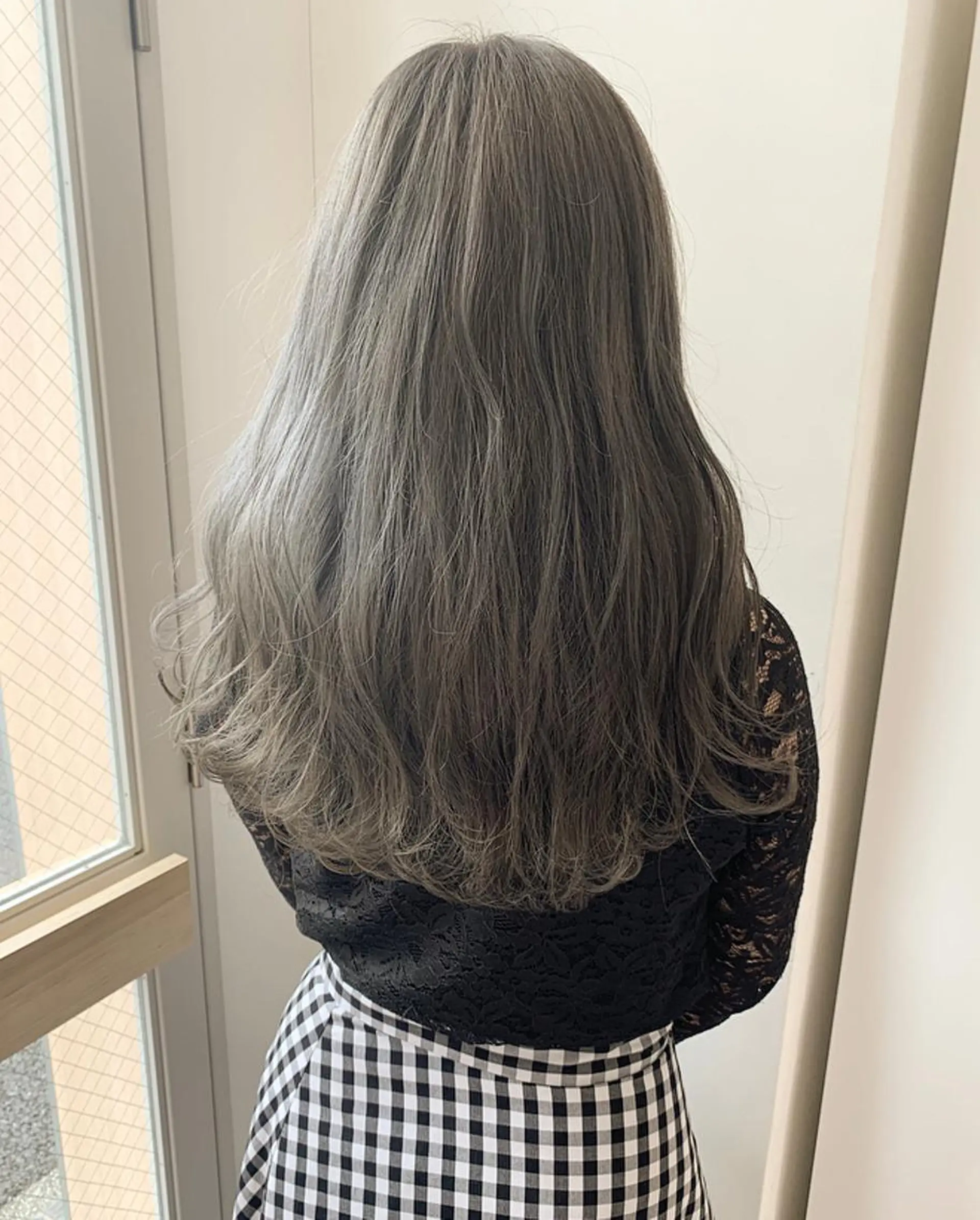 ロング カラー SALOWIN浦和店所属・1日5名限定美容師 miwaのヘアスタイル