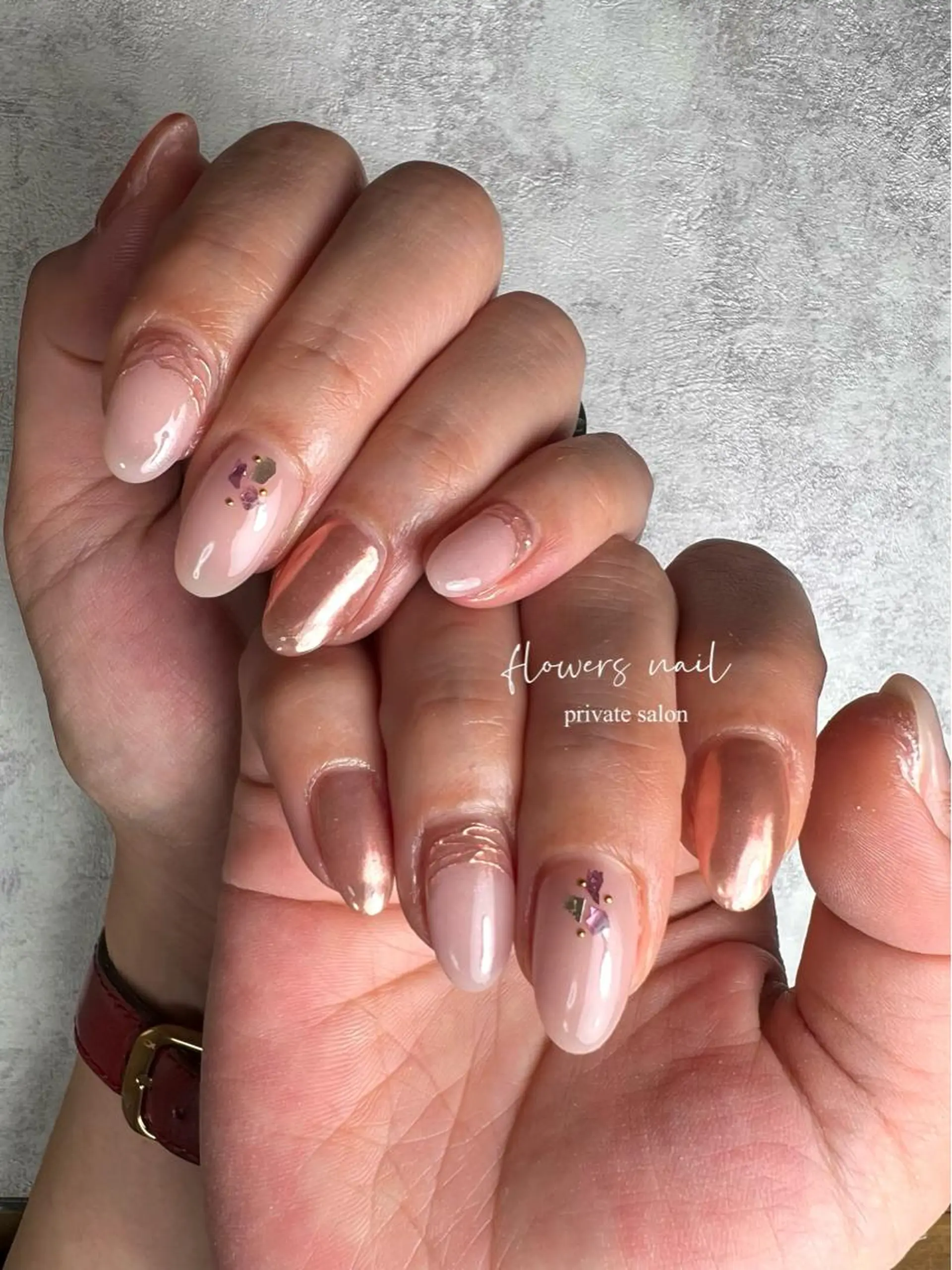 ネイル ジェルネイル ミラーネイル 持ち込み オフィスネイル パラジェル flowers nailのネイルデザイン