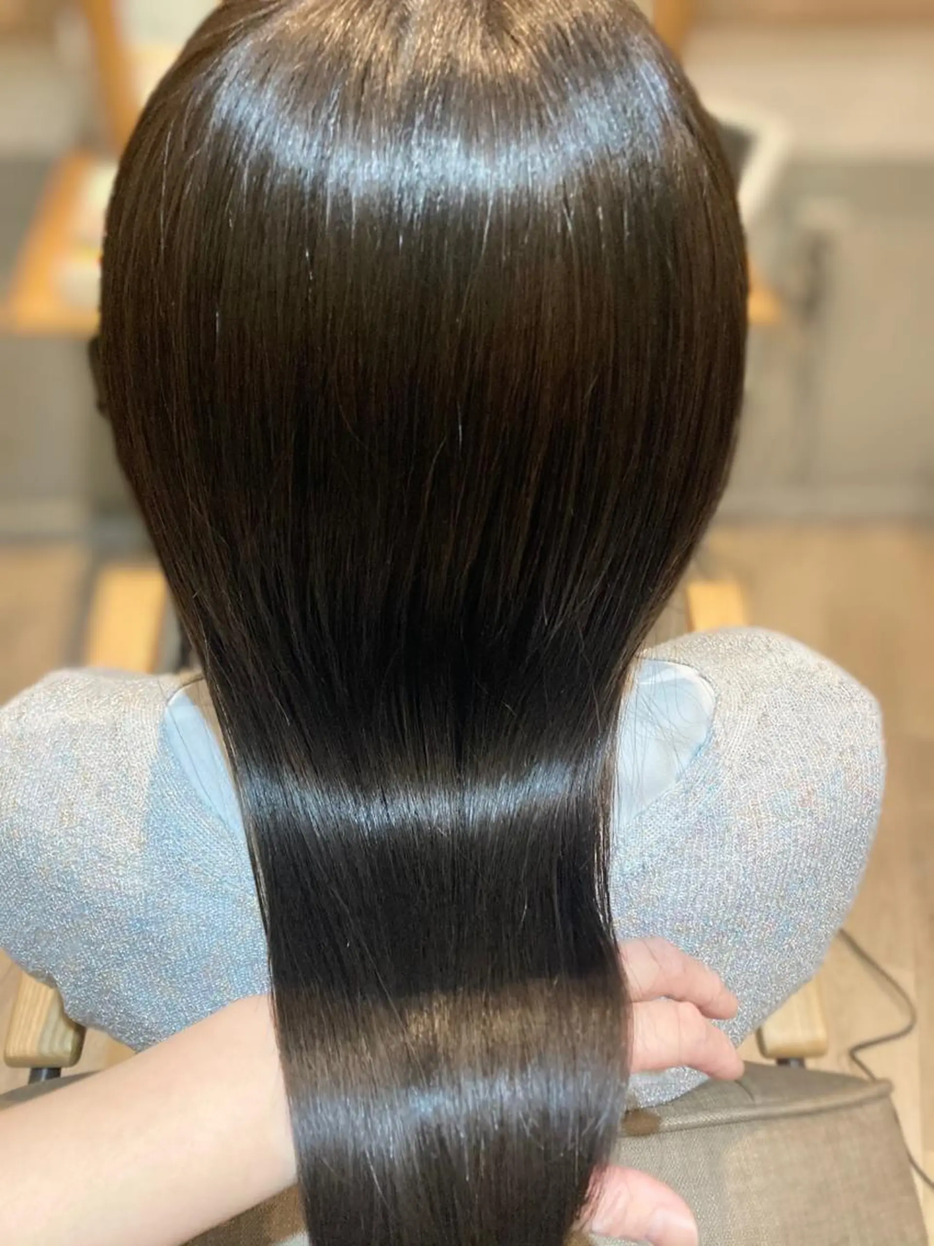 ロング カラー イルミナカラー トリートメント カット ヘアカラー O maikoのヘアスタイル