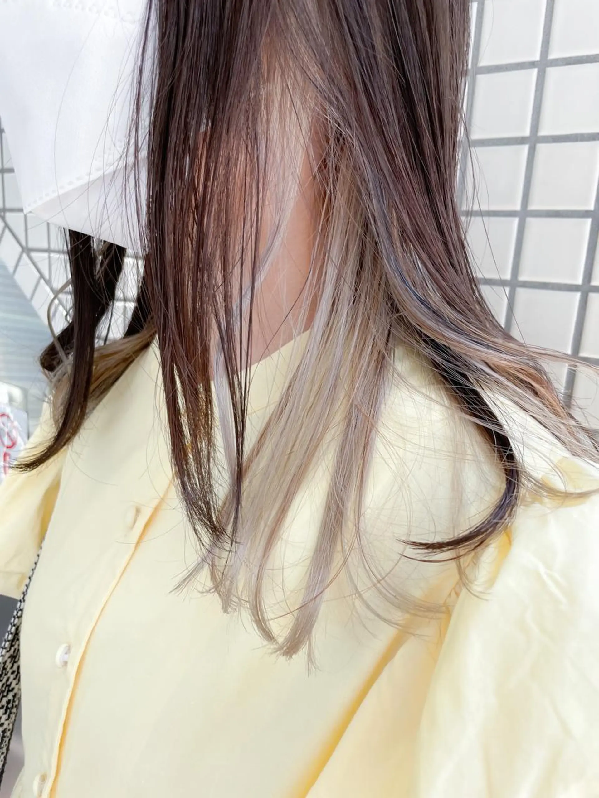 ロング カラー インナーカラー シルバー ホワイトシルバー ヘアカラー ✨カラー支持No.1 🧸ワキ カナコ🧸のヘアスタイル