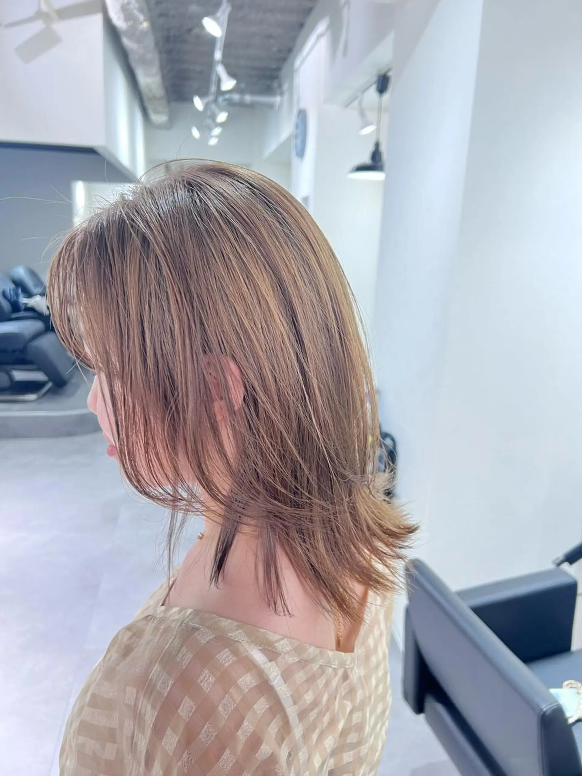 ミディアム カラー ベージュカラー CIERA.南船場所属・yuna🧡/心斎橋 ハイトーン/ブリーチのヘアスタイル