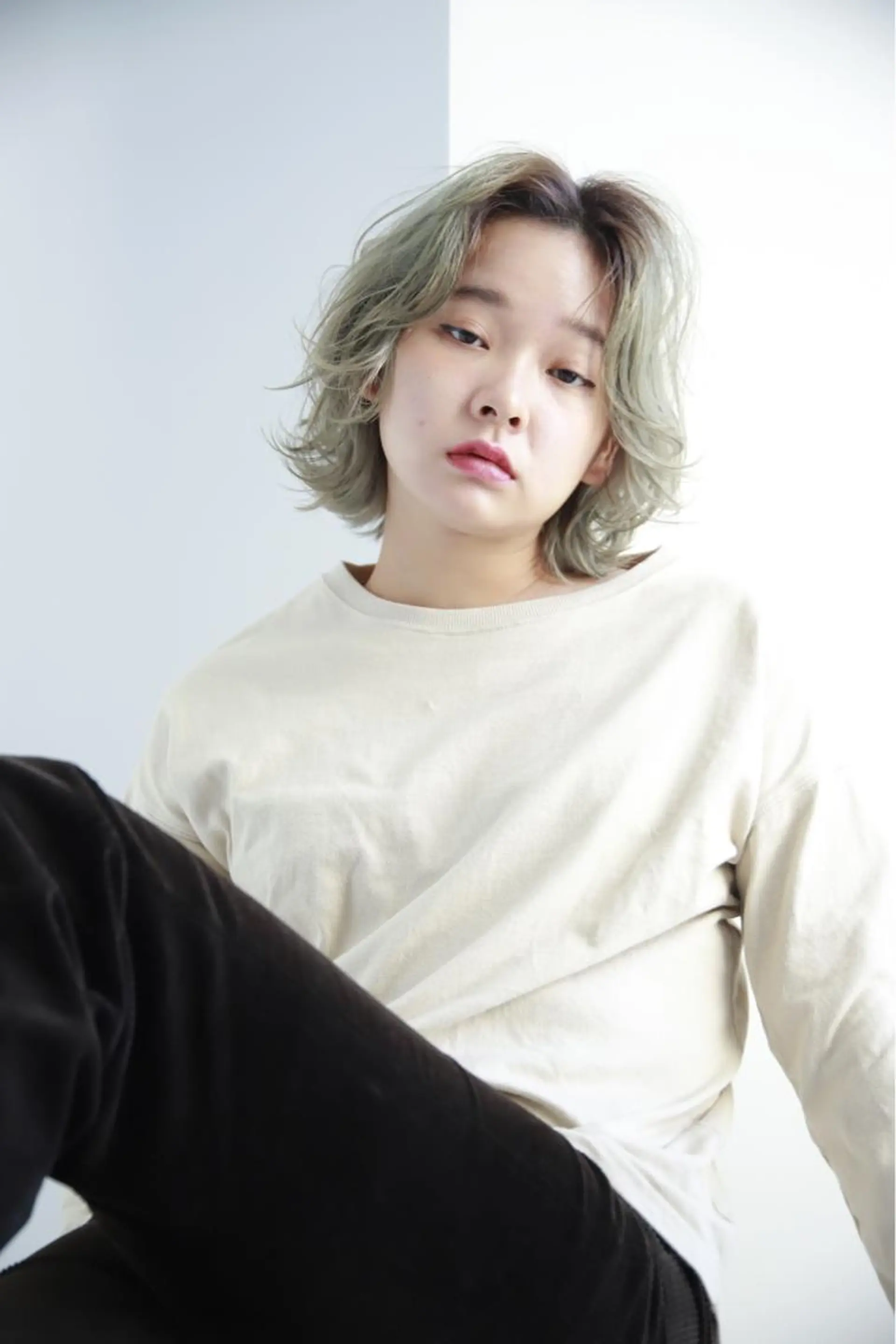 ショート カラー THE DAY所属・AKI HASHIMOTOのヘアスタイル