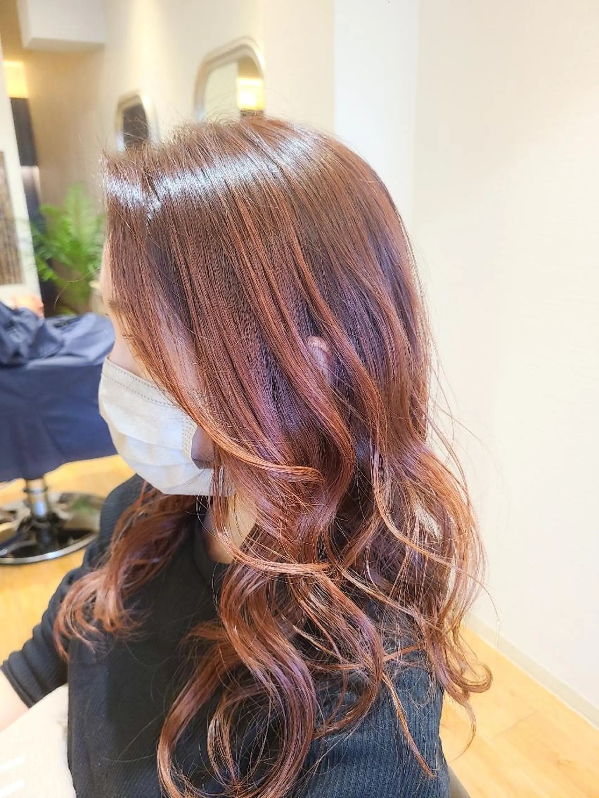 ロング オレンジブラウン レイヤーカット 小平 昌宏のヘアスタイル