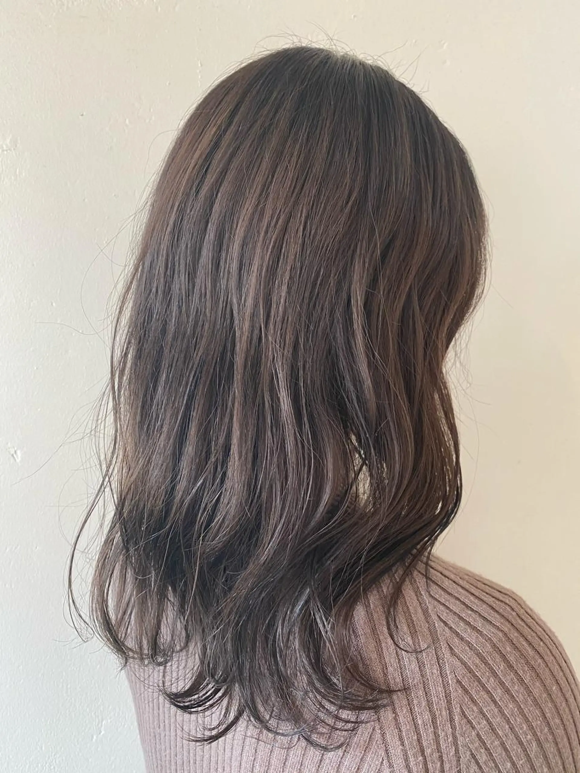 セミロング stylist🎨 aye牧野莉香のヘアスタイル