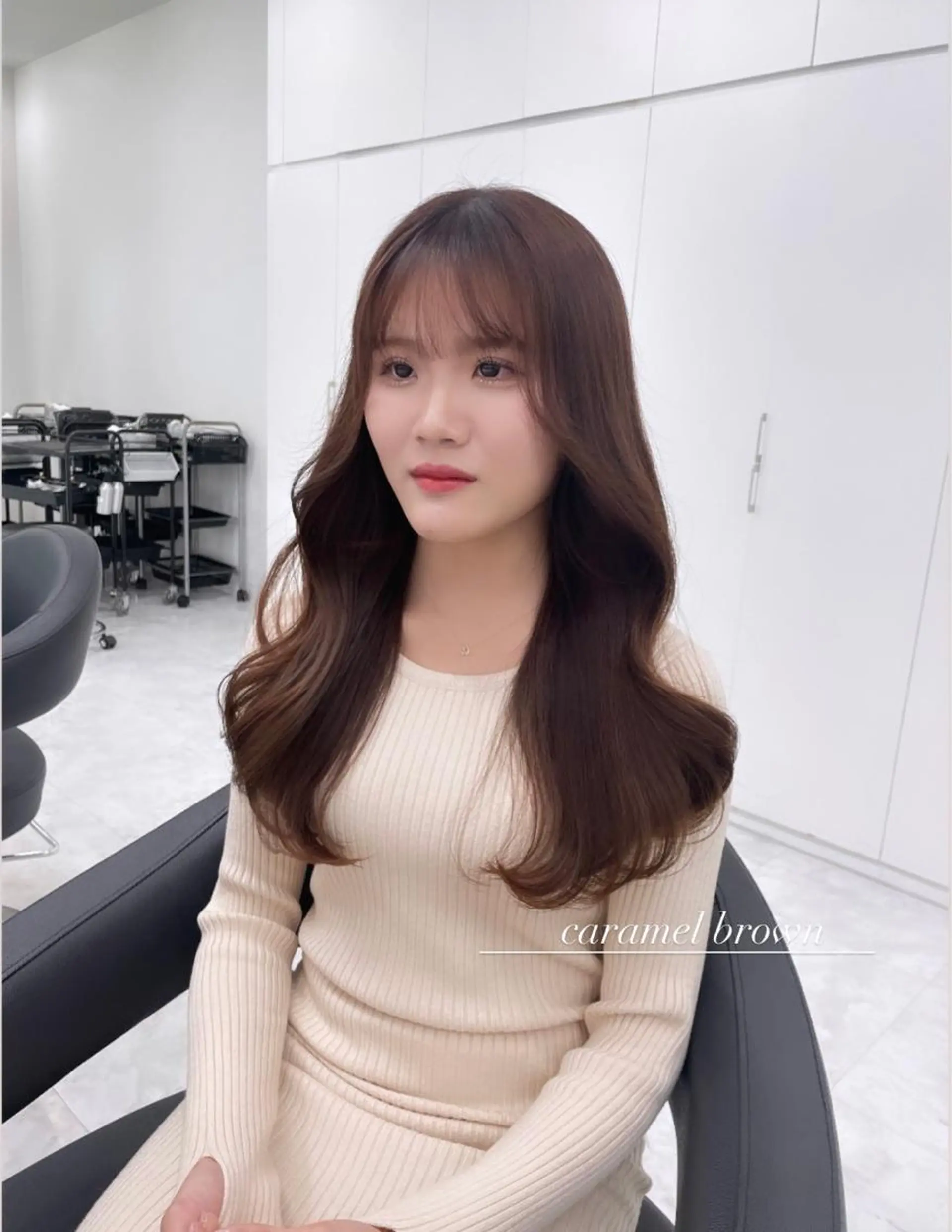 セミロング カラー ヘアアレンジ Ella所属・nana【艶髪】/ レイヤー/縮毛矯正のヘアスタイル