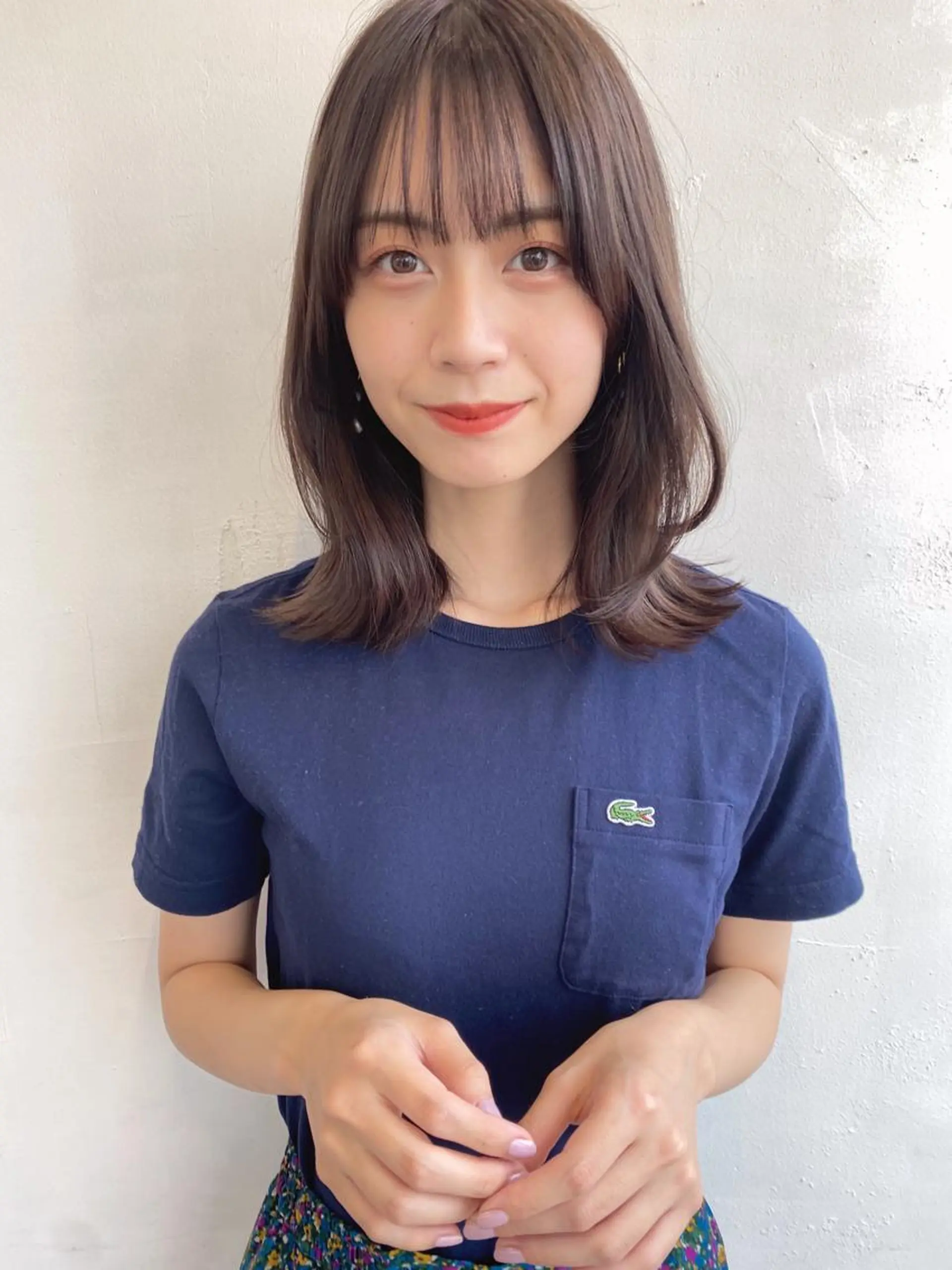 ミディアム くびれヘア くびれレイヤー レイヤーカット 鎌倉 彩のヘアスタイル