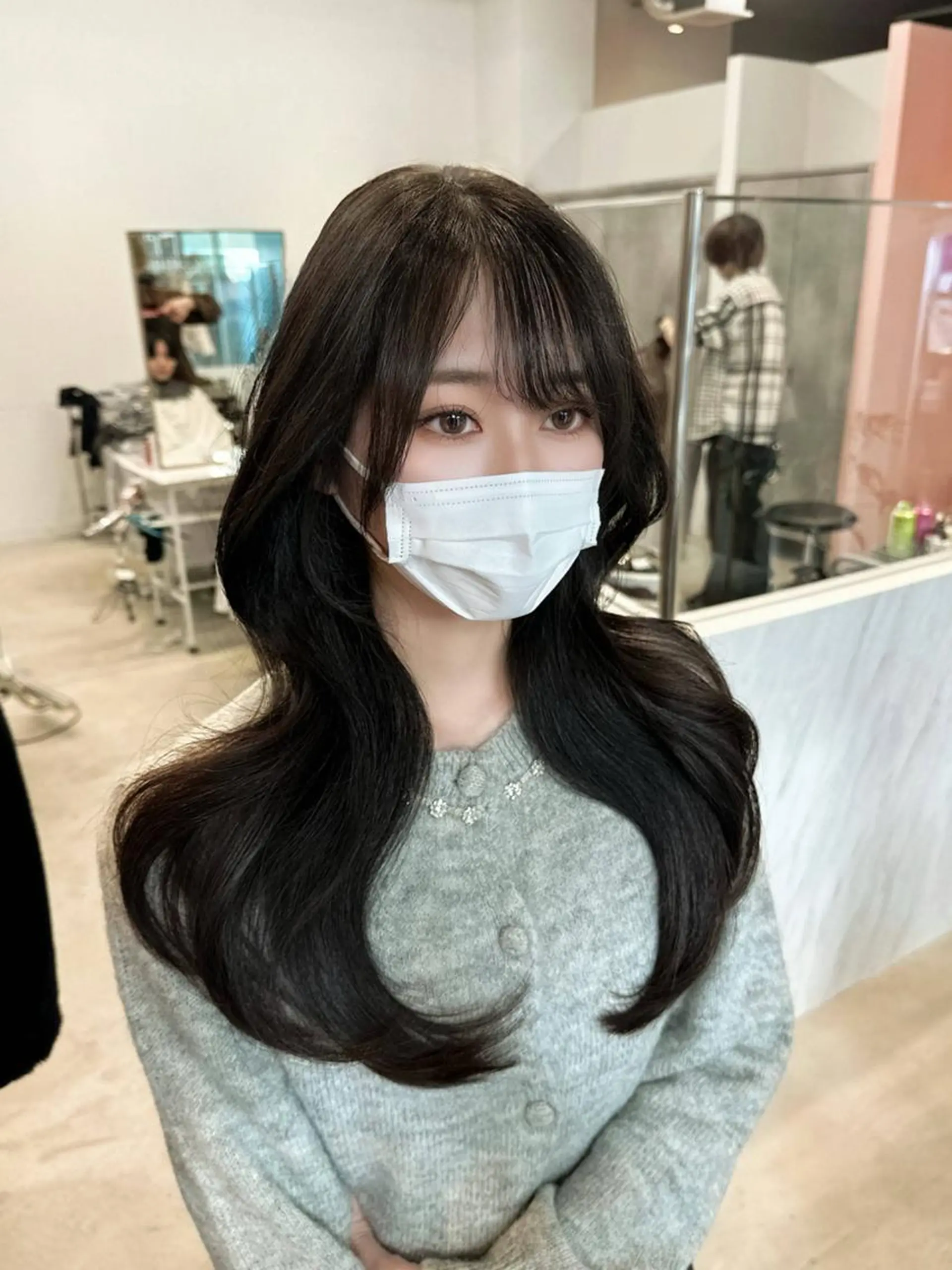 ロング カラー 顔周り似合わせ・巻け るレイヤー水谷航大のヘアスタイル