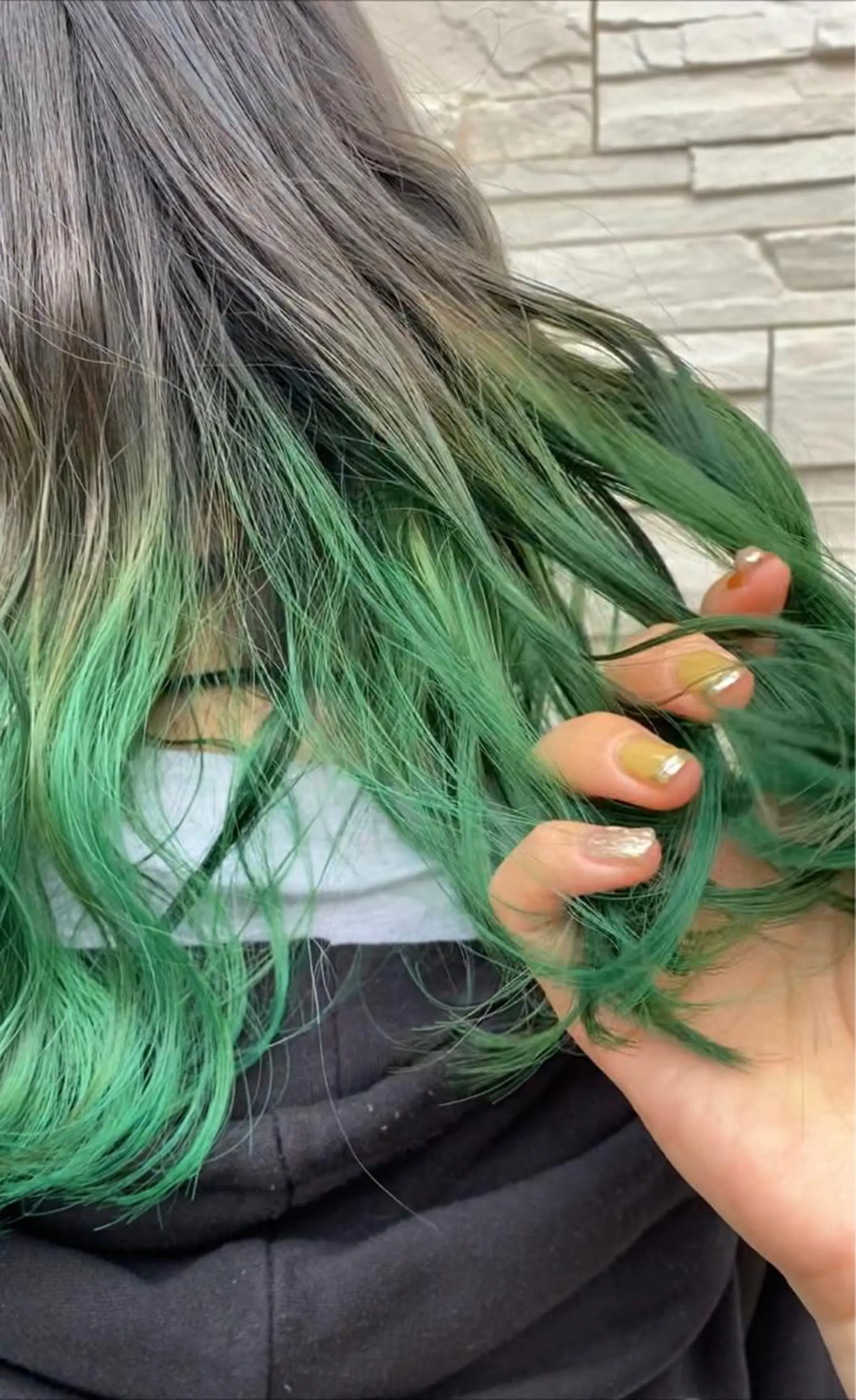 セミロング カラー 透明感カラーブリーチ 🌼シゲモトアヤ🌼のヘアスタイル