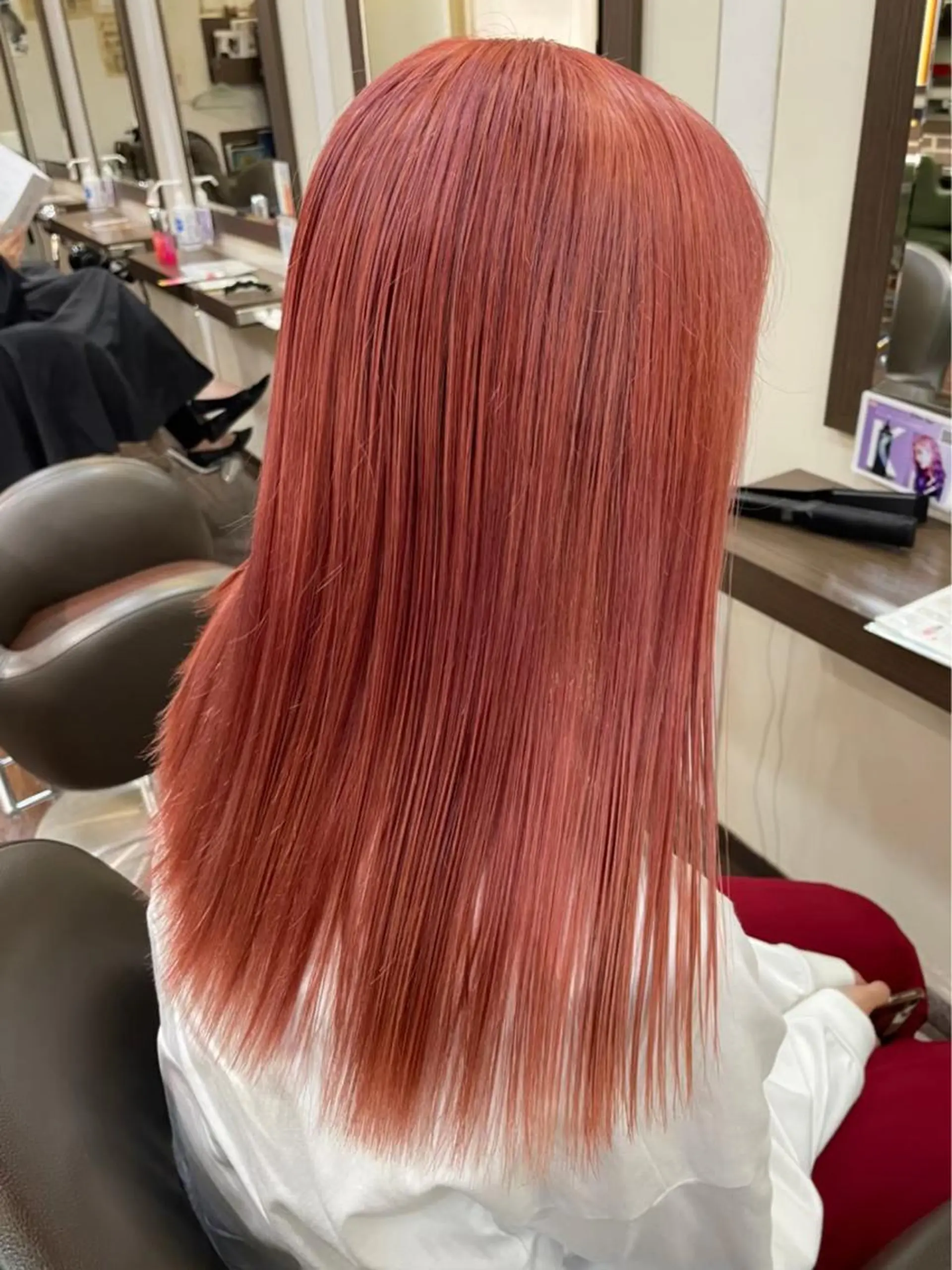 ロング カラー ベージュカラー 黒髪 ブリーチ ブルーカラー ブルーブラック ニュアンスネイル パーマ/コトミ🐸のヘアスタイル