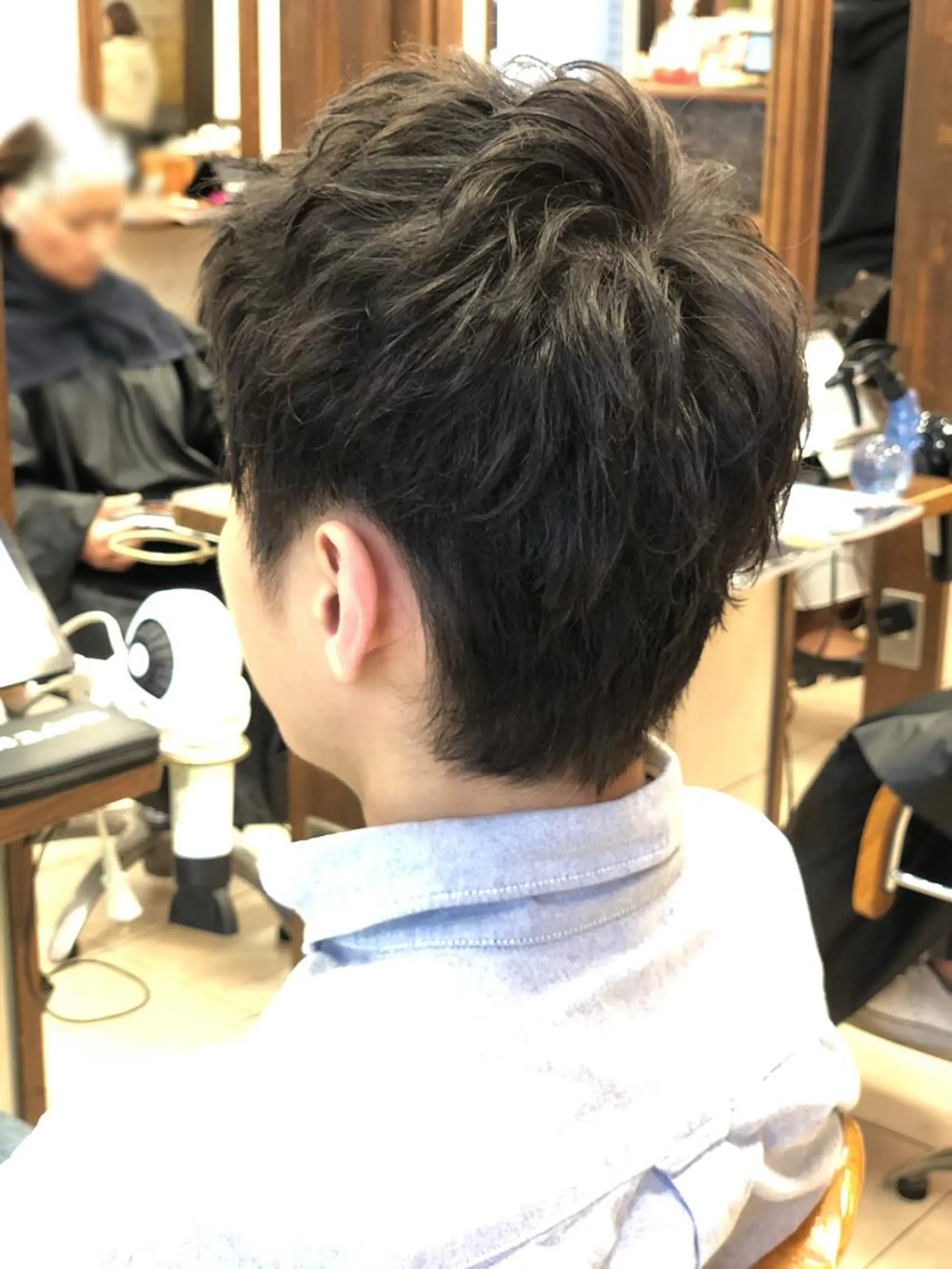 カラー パーマ メンズ メンズパーマ 縮毛矯正 白髪ぼかし脱白髪染め 大塚綾のヘアスタイル