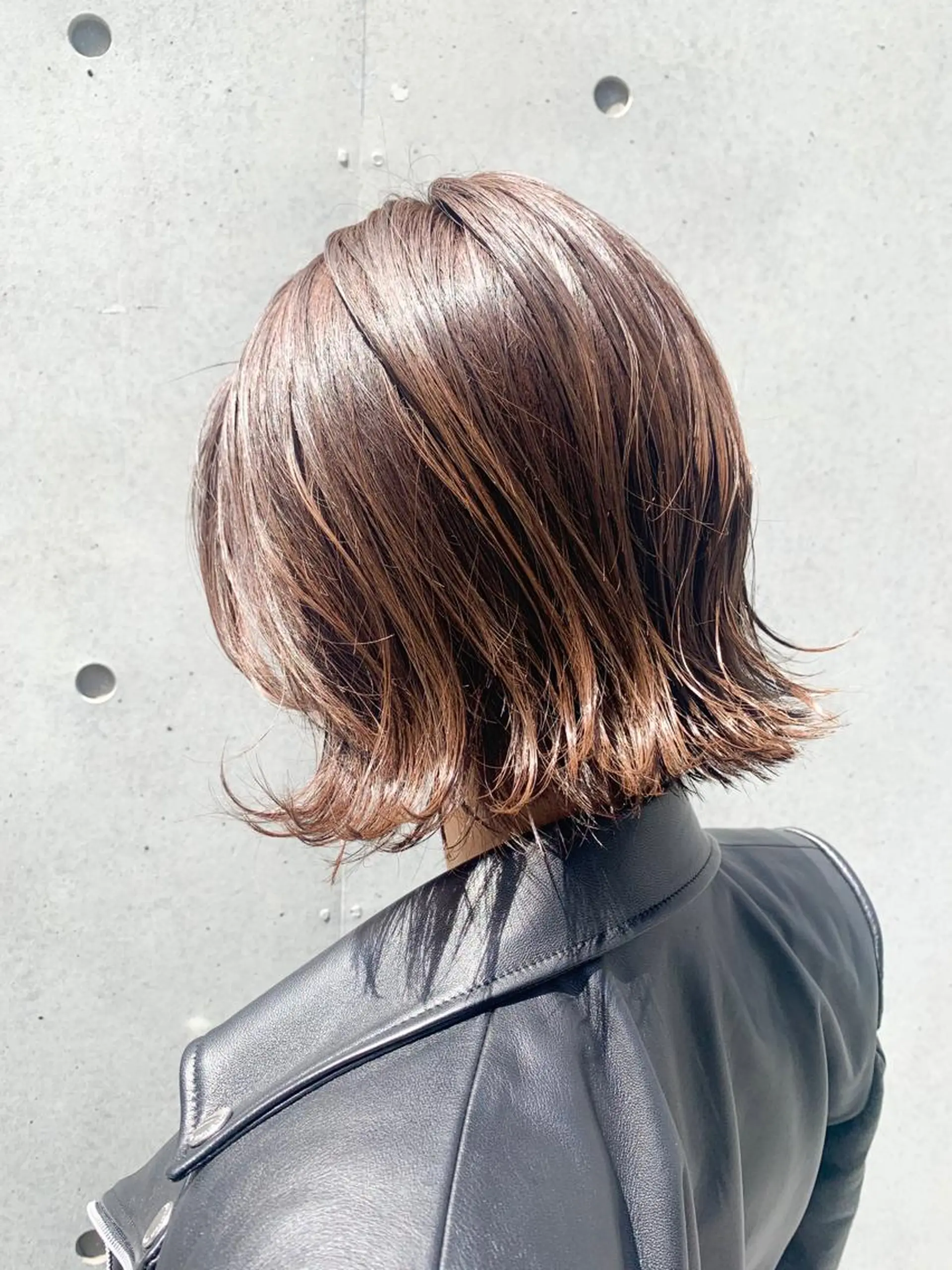 ショート カラー 平 ちひろのヘアスタイル