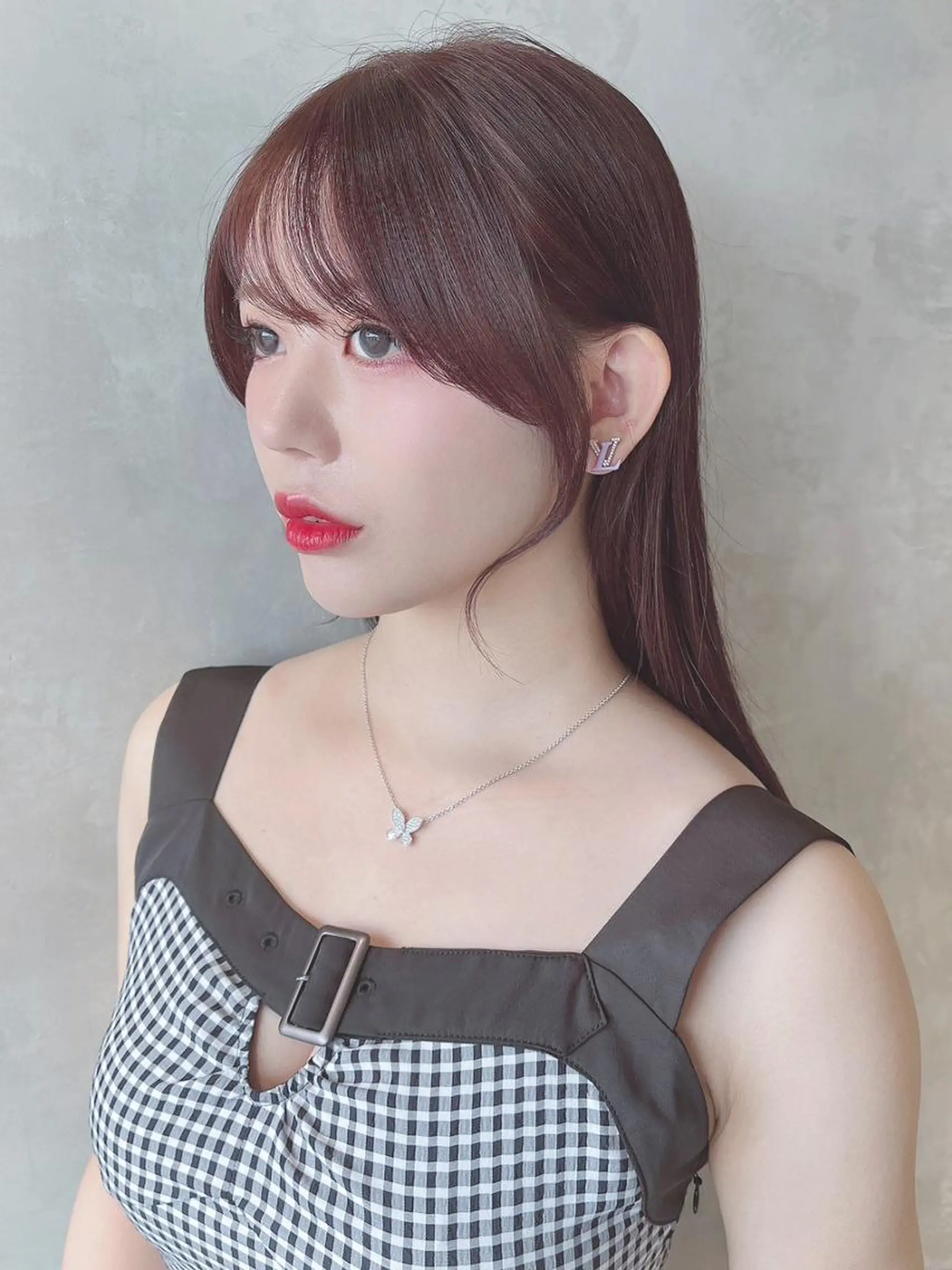 カラー ロング 顔周りカット カット ヘアカラー トリートメント ITbyALBUM 藤沢店のヘアスタイル
