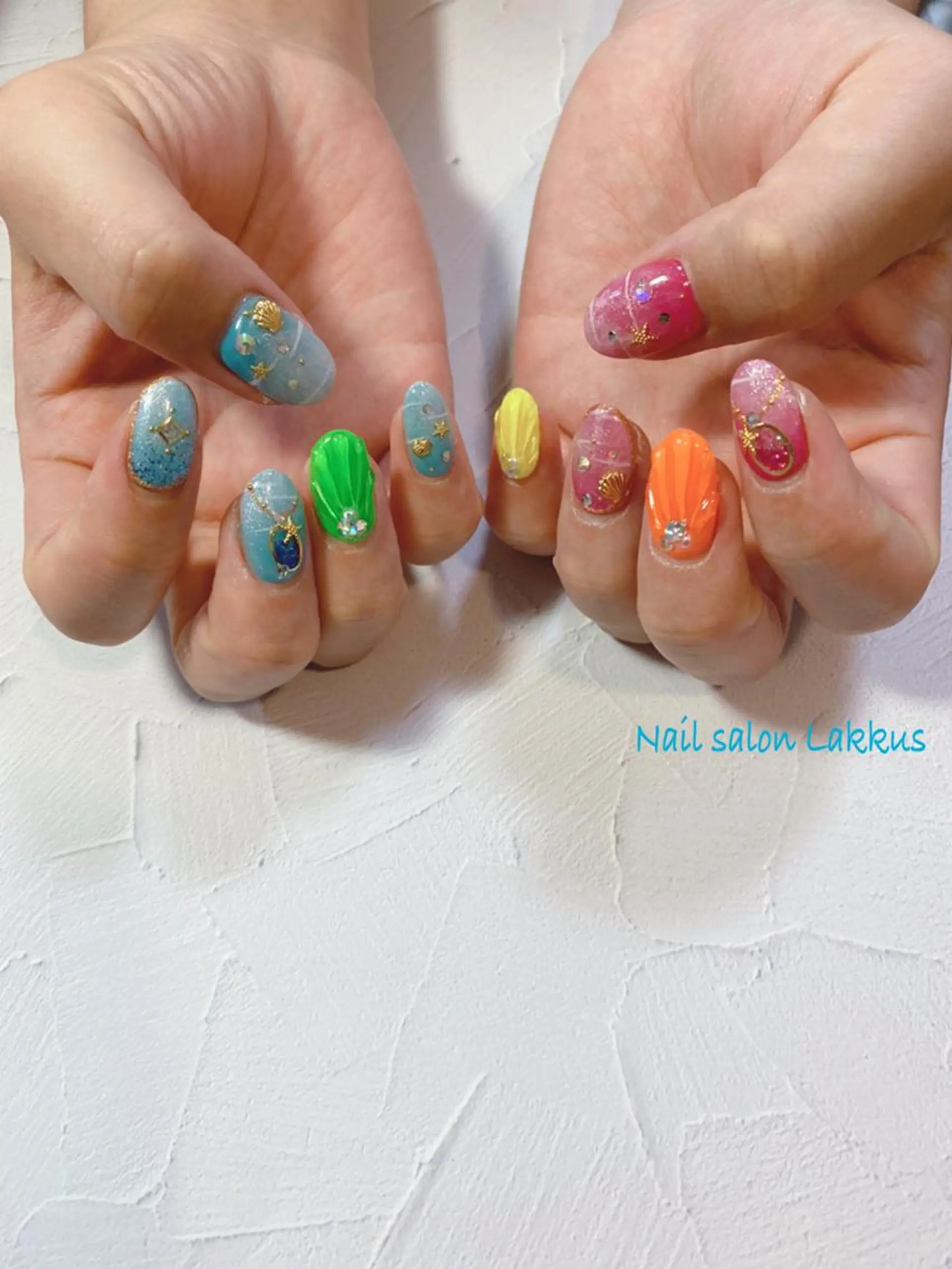 ネイル Lakkus T－CHIのネイルデザイン