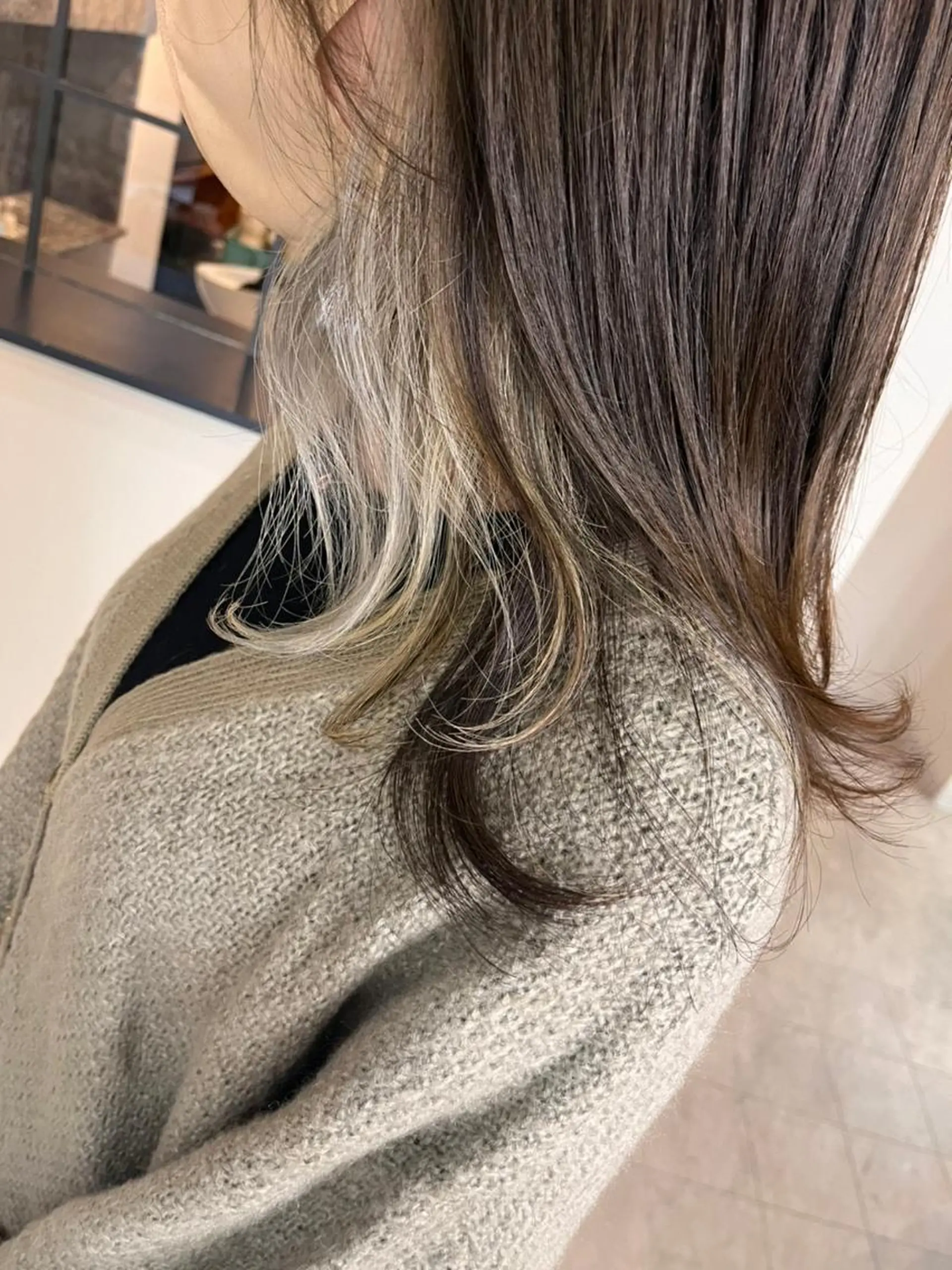 セミロング 韓国風カラー 髪質改善 韓国風ヘア 縮毛矯正 カット ヘアカラー トリートメント ❣️ハイトーン❣️ BLUE&Co.のヘアスタイル