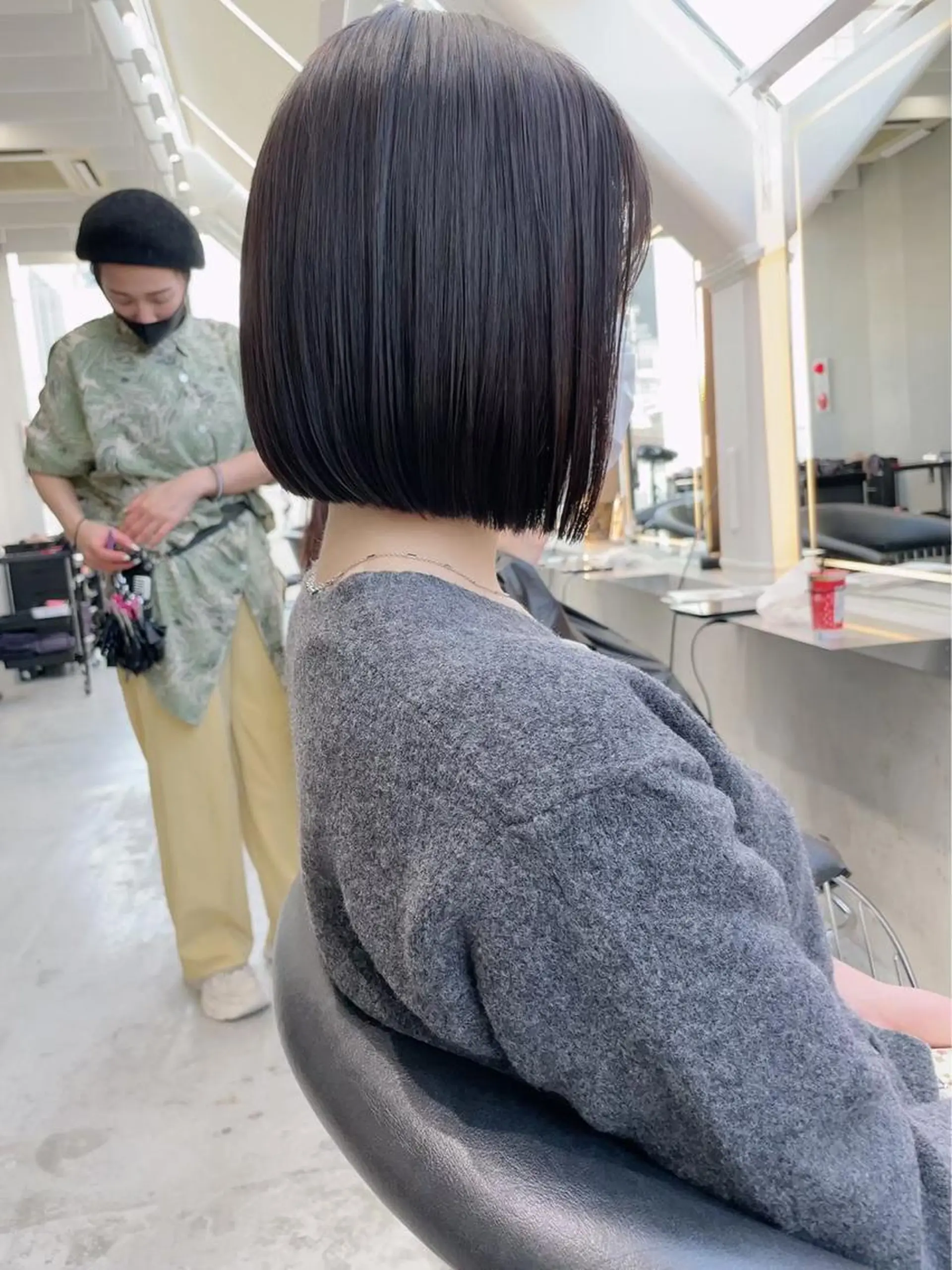 ショート カット R'eel所属・縮毛矯正×ぱつっと ボブ🌈鶴田陸斗のヘアスタイル