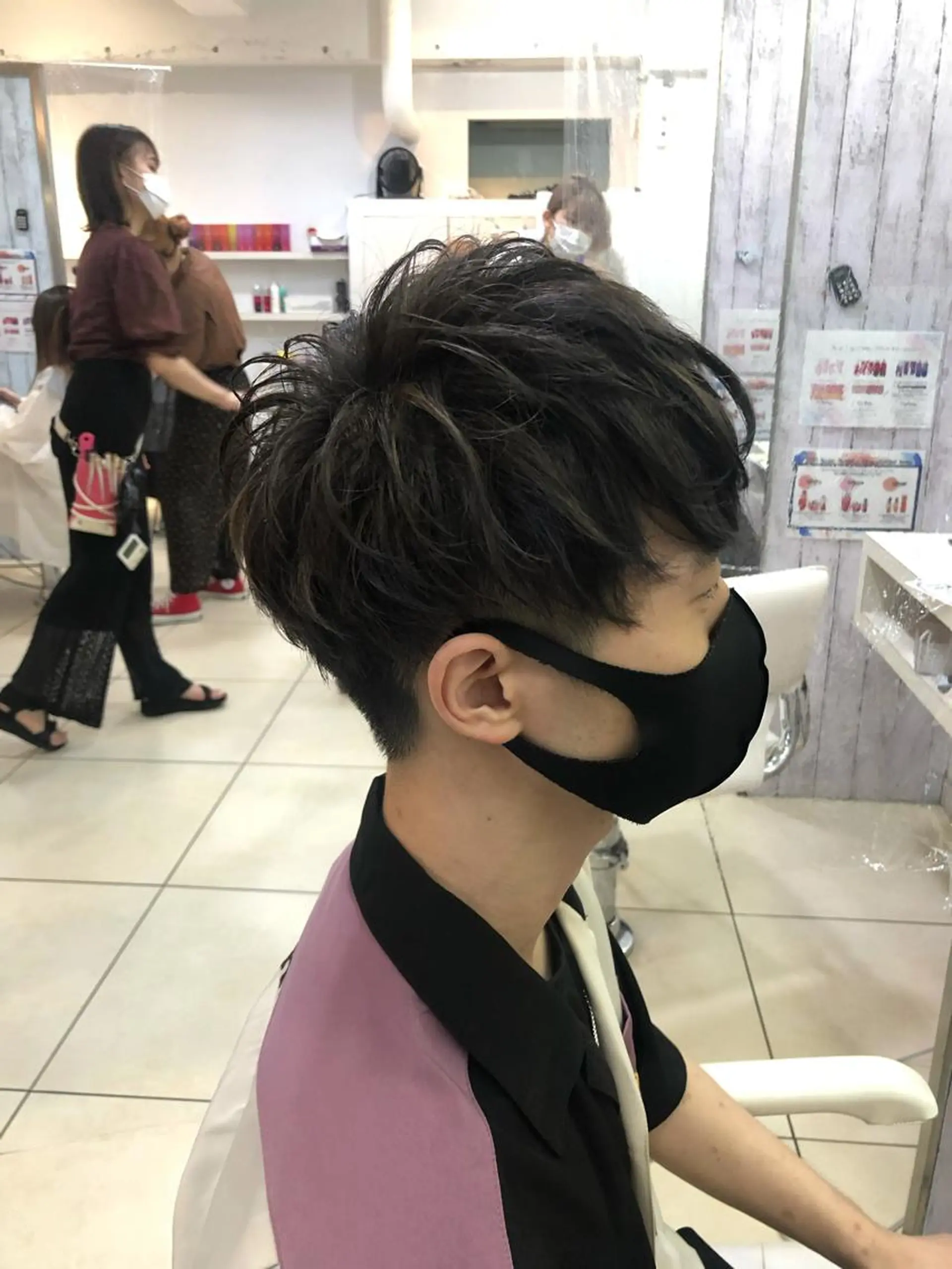 ショート カラー メンズ メンズハイライト マッシュ ハイライトカラー ハイライト 髪質改善× レイヤーカット溝江のヘアスタイル