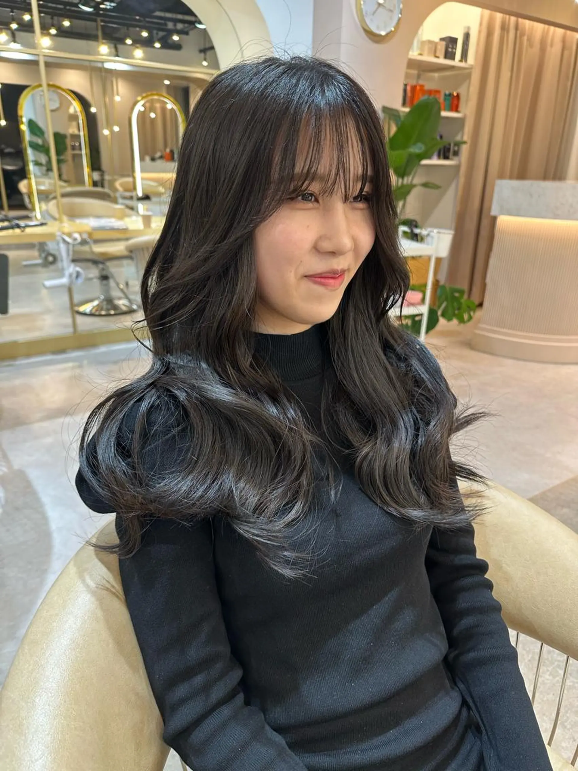 ロング カラー カット ヘアカラー トリートメント Akane レイヤー/艶カラーのヘアスタイル