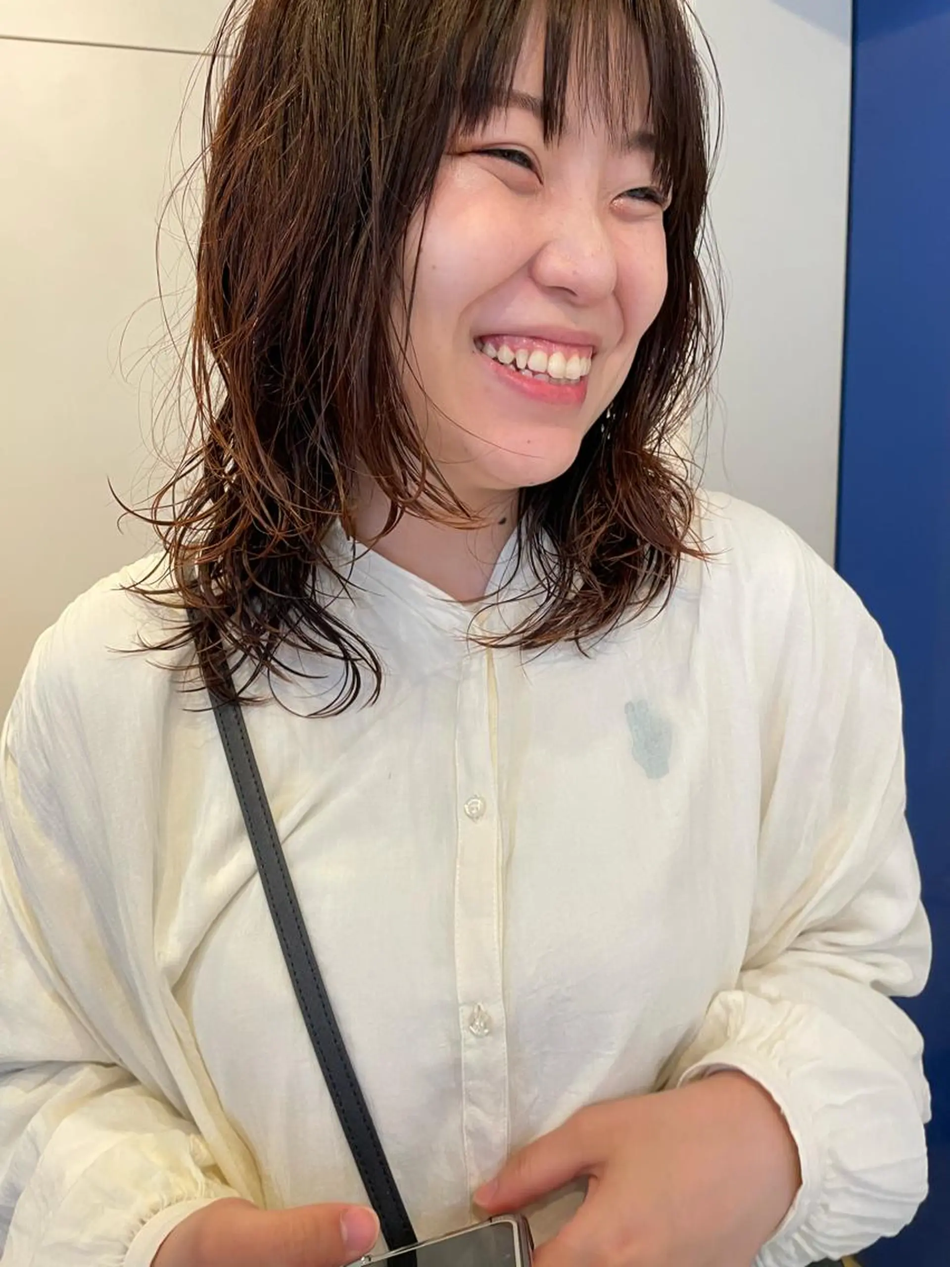 ミディアム カラー パーマ カット パーマ トリートメント レイヤー／似合わせ TAKUYAのヘアスタイル