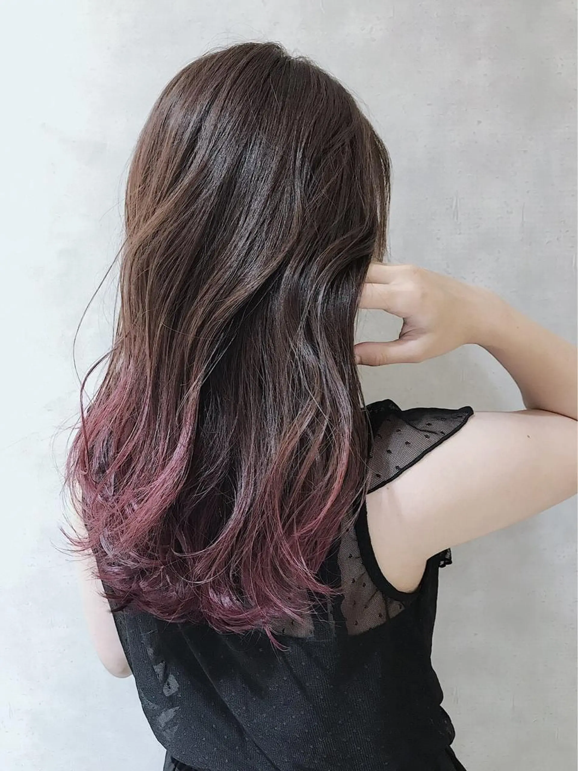 ロング カラー ブリーチ グラデーションカラー _WHITE 難波本店のヘアスタイル