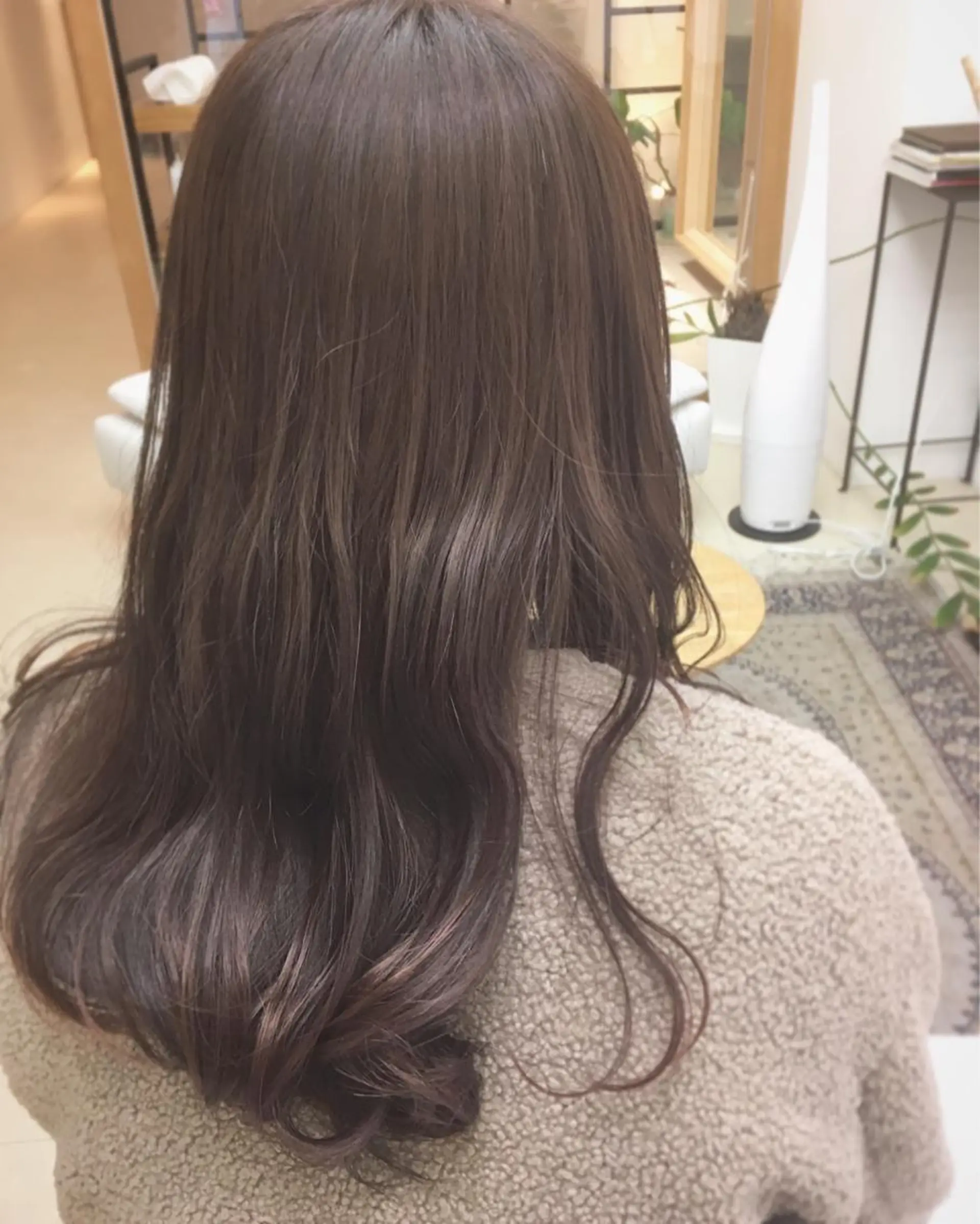 ロング カラー ヘアカラー トリートメント 安永 涼のヘアスタイル