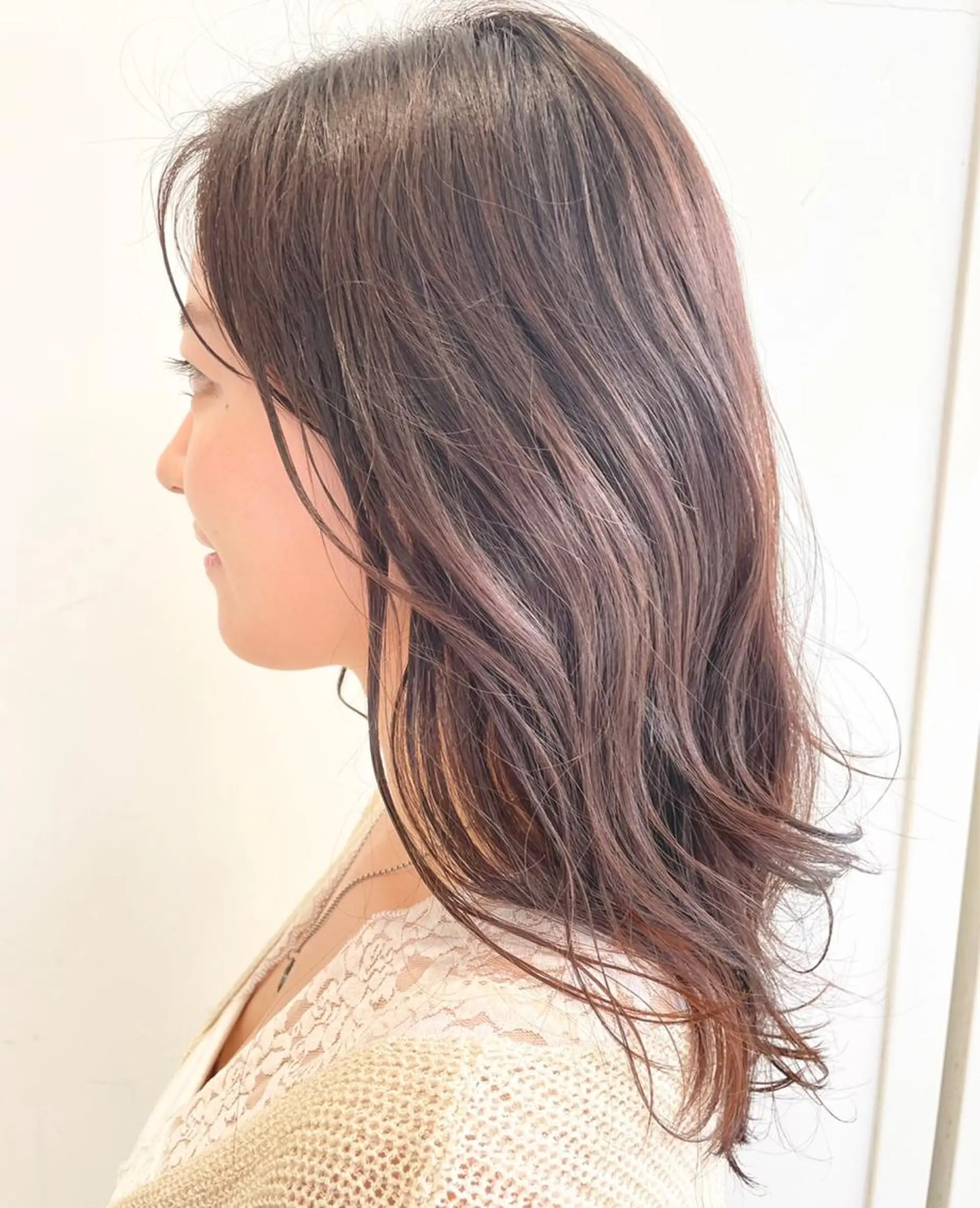ロング 顔周りカット ブリーチ縮毛矯正 ハイライト/石田悠斗のヘアスタイル