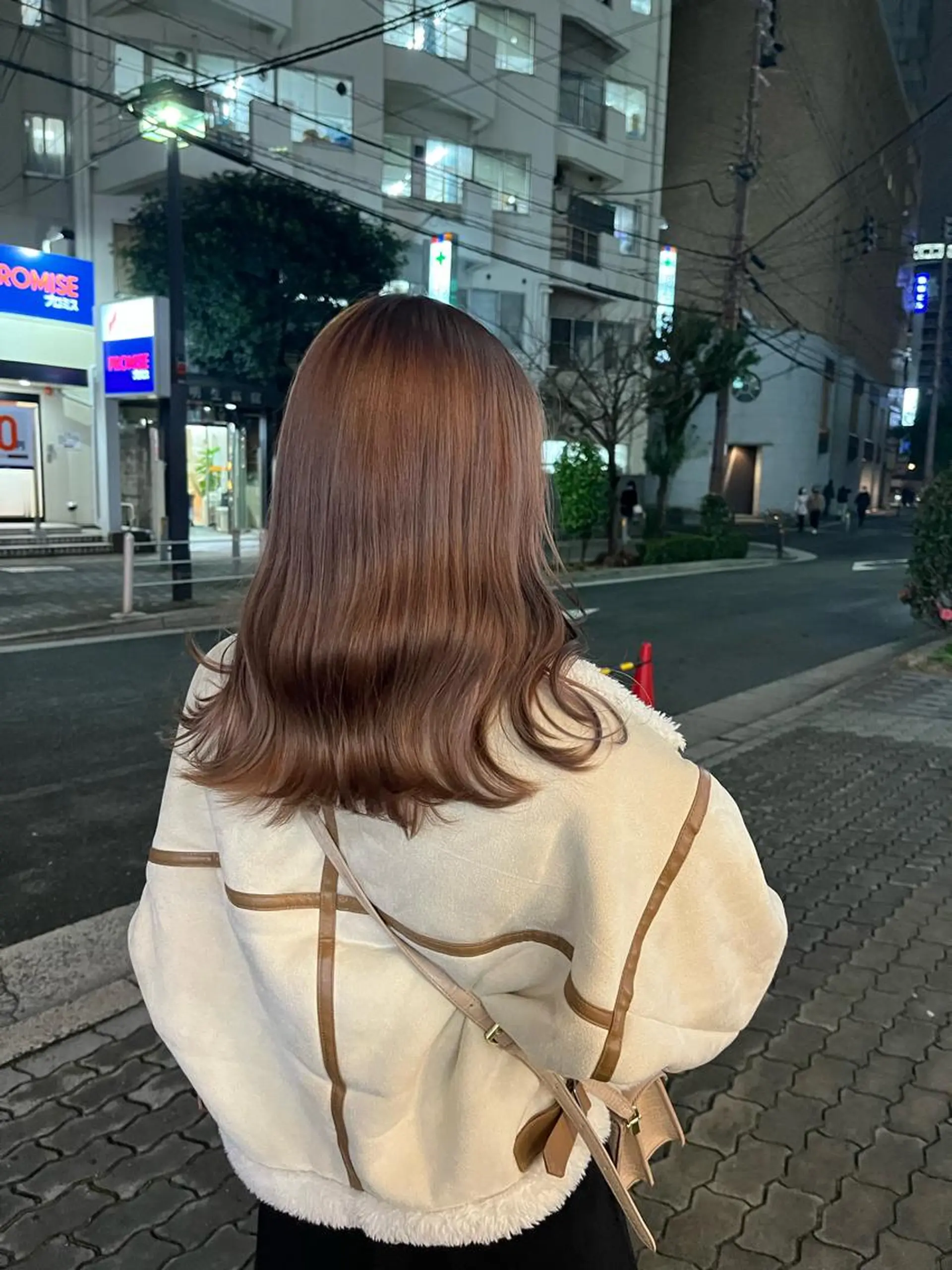 セミロング カラー yohaku misakiのヘアスタイル