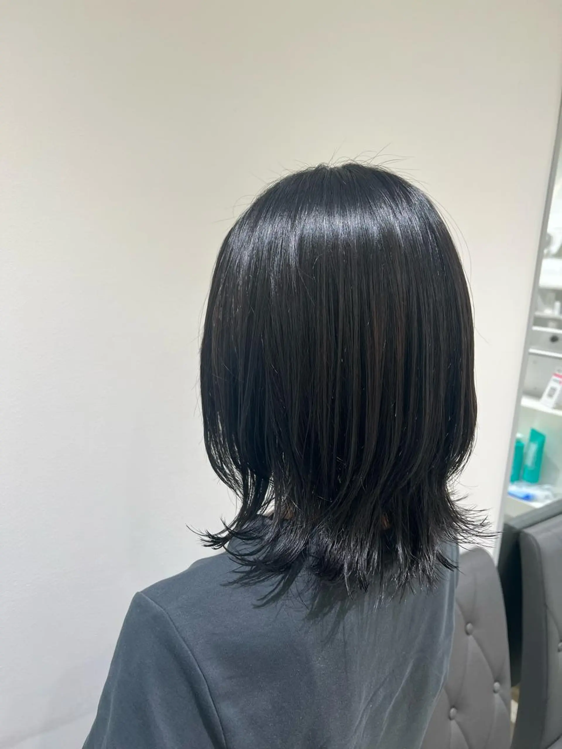 ミディアム カラー ブルーカラー ブルージュ カット ヘアカラー トリートメント 【暖色カラー特化】 中山由梨のヘアスタイル