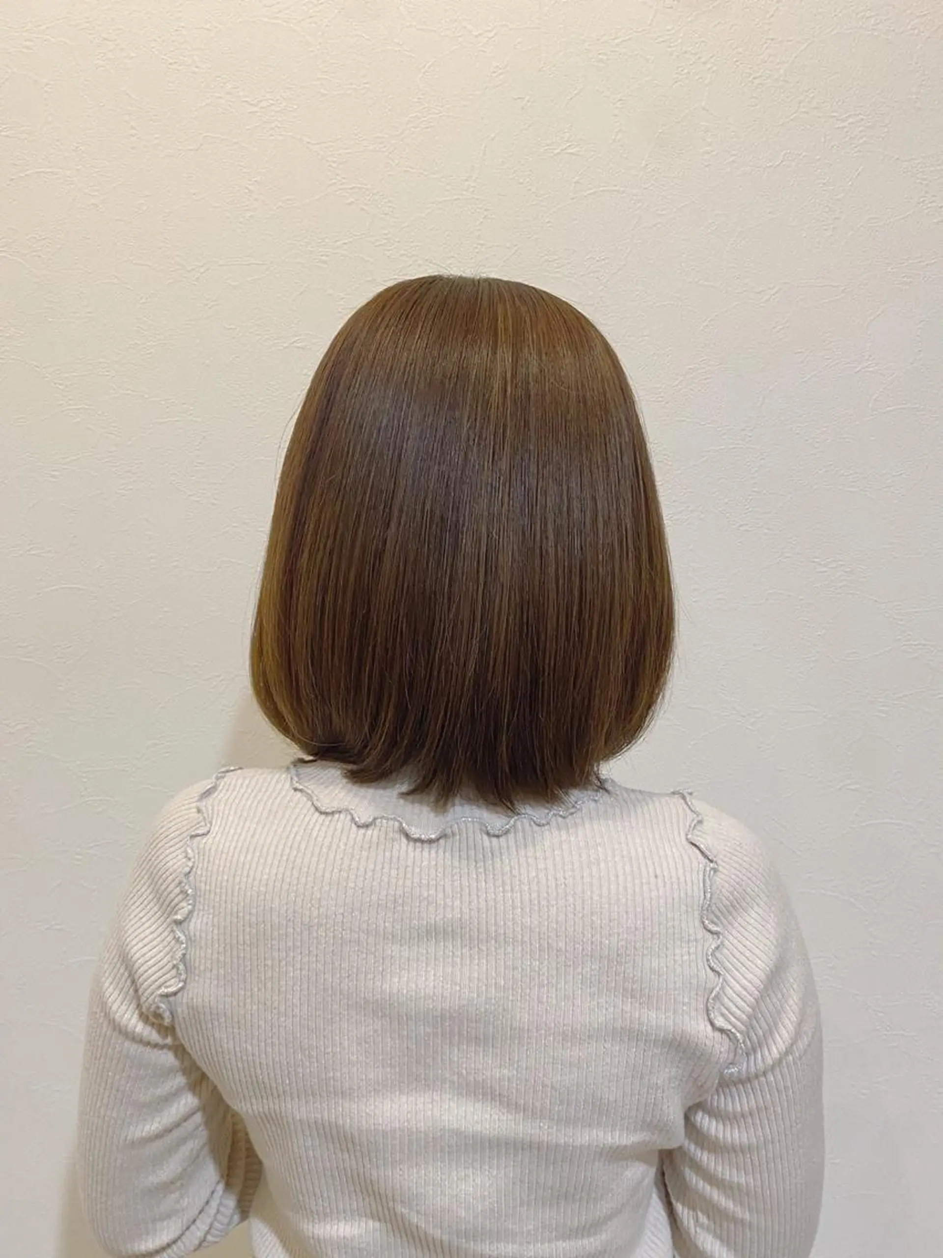 ミディアム カット 西垣 佳苗のヘアスタイル